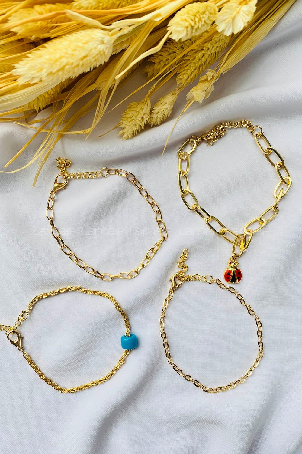 Gold-4 Belted Gold Straight Wristband