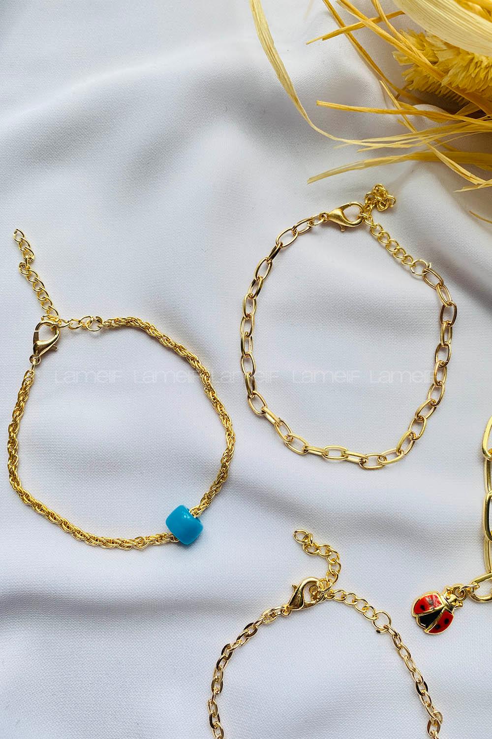 Gold-4 Belted Gold Straight Wristband