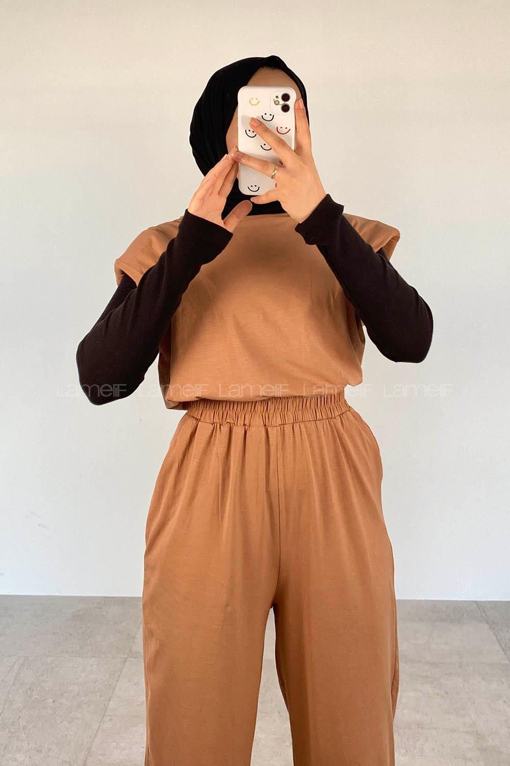 Brown With Milk Crew Neck Cotton Unprinted Overalls