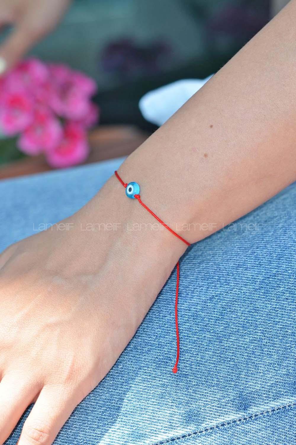 Red Belted Gold Straight Wristband