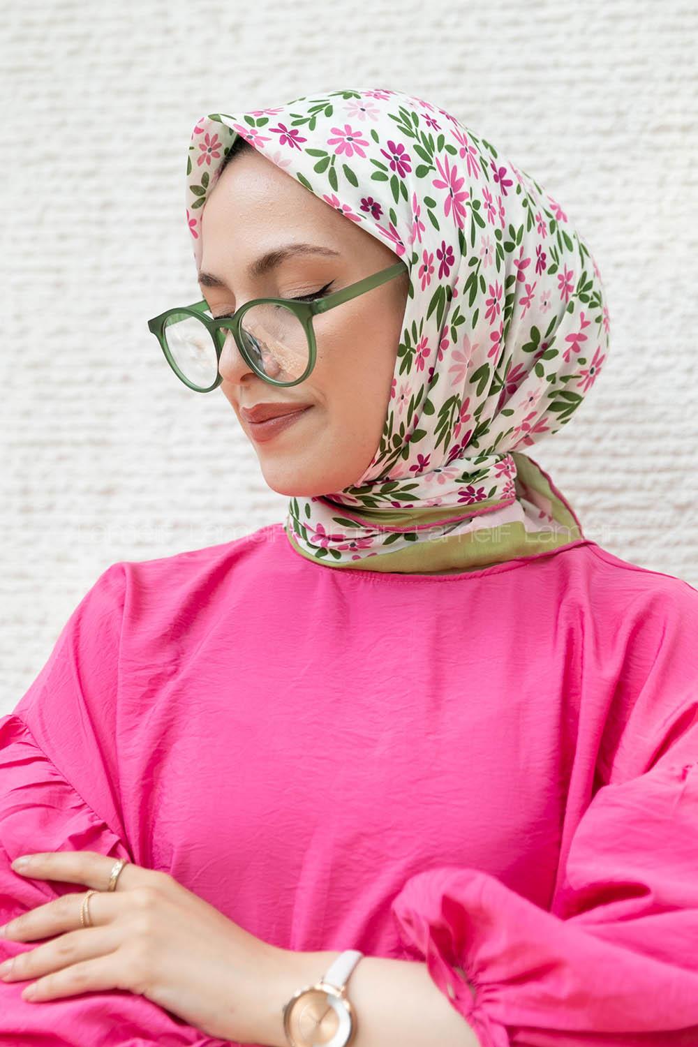 Dark Green Cotton Fabric Straight Shawl