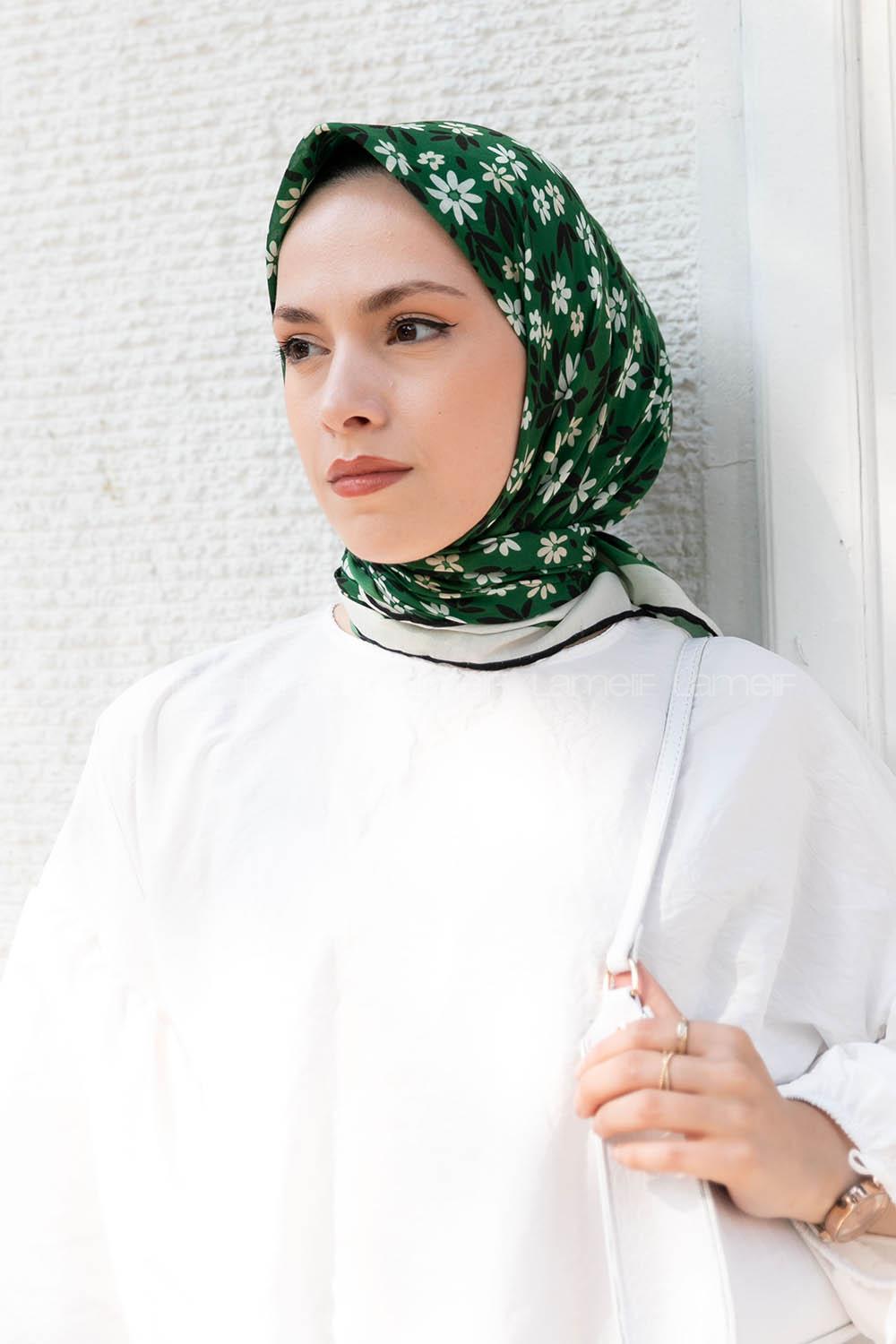 Emerald Green Cotton Fabric Straight Shawl