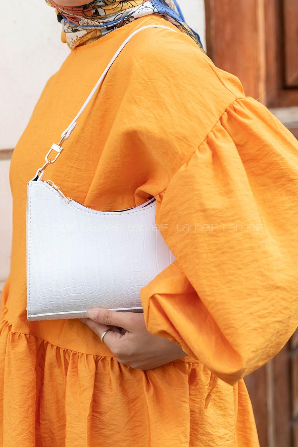 White Buckle Skin Hand Bag Bag