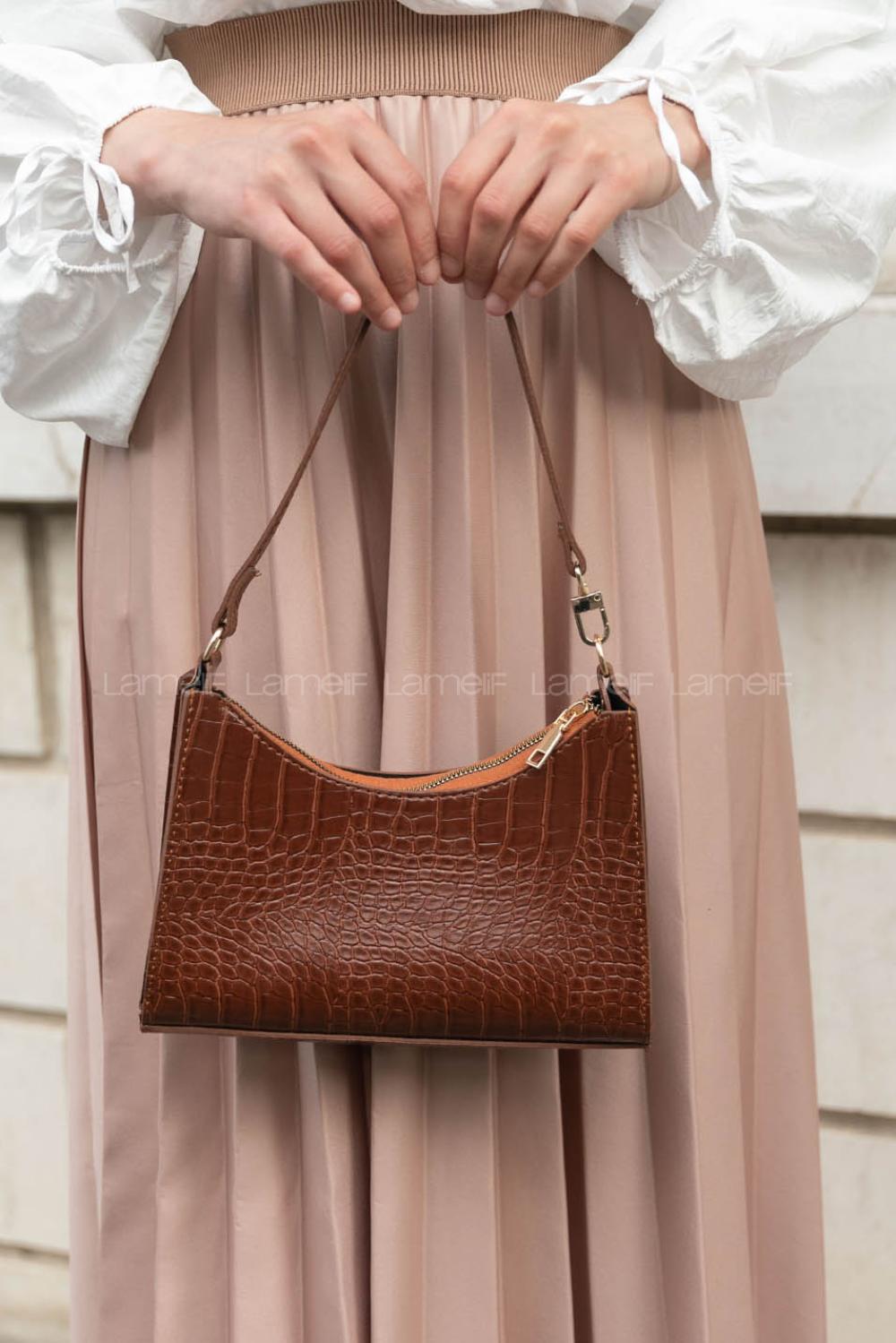 Tan Buckle Skin Hand Bag Bag