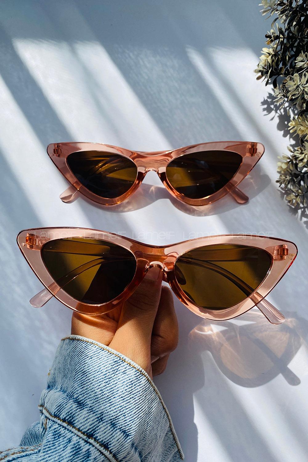 Brown With Milk Glasses