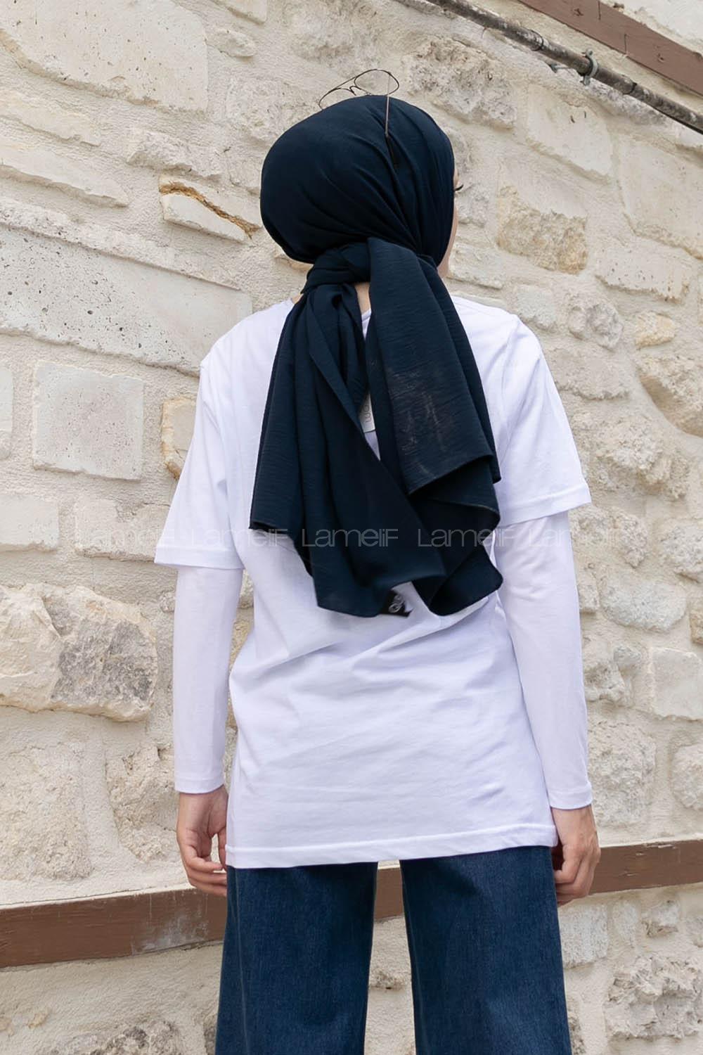 White Crew Neck Short Arm Cotton Printed T-shirt