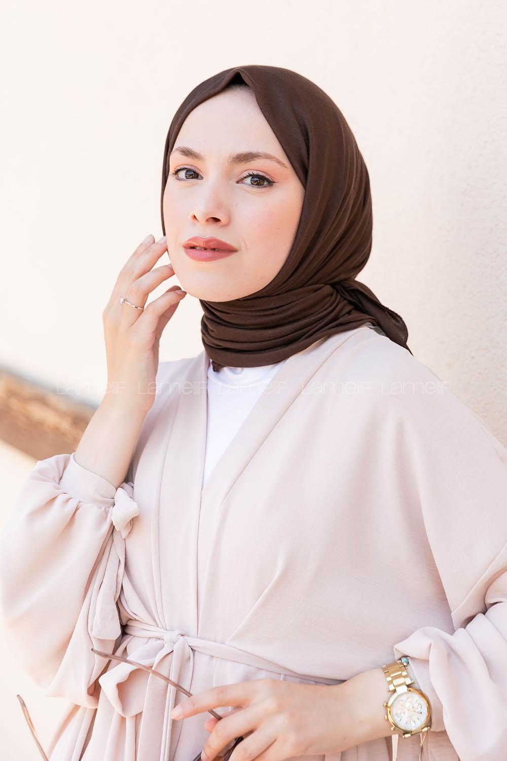 Bitter Brown Combed Fabric Straight Scarf