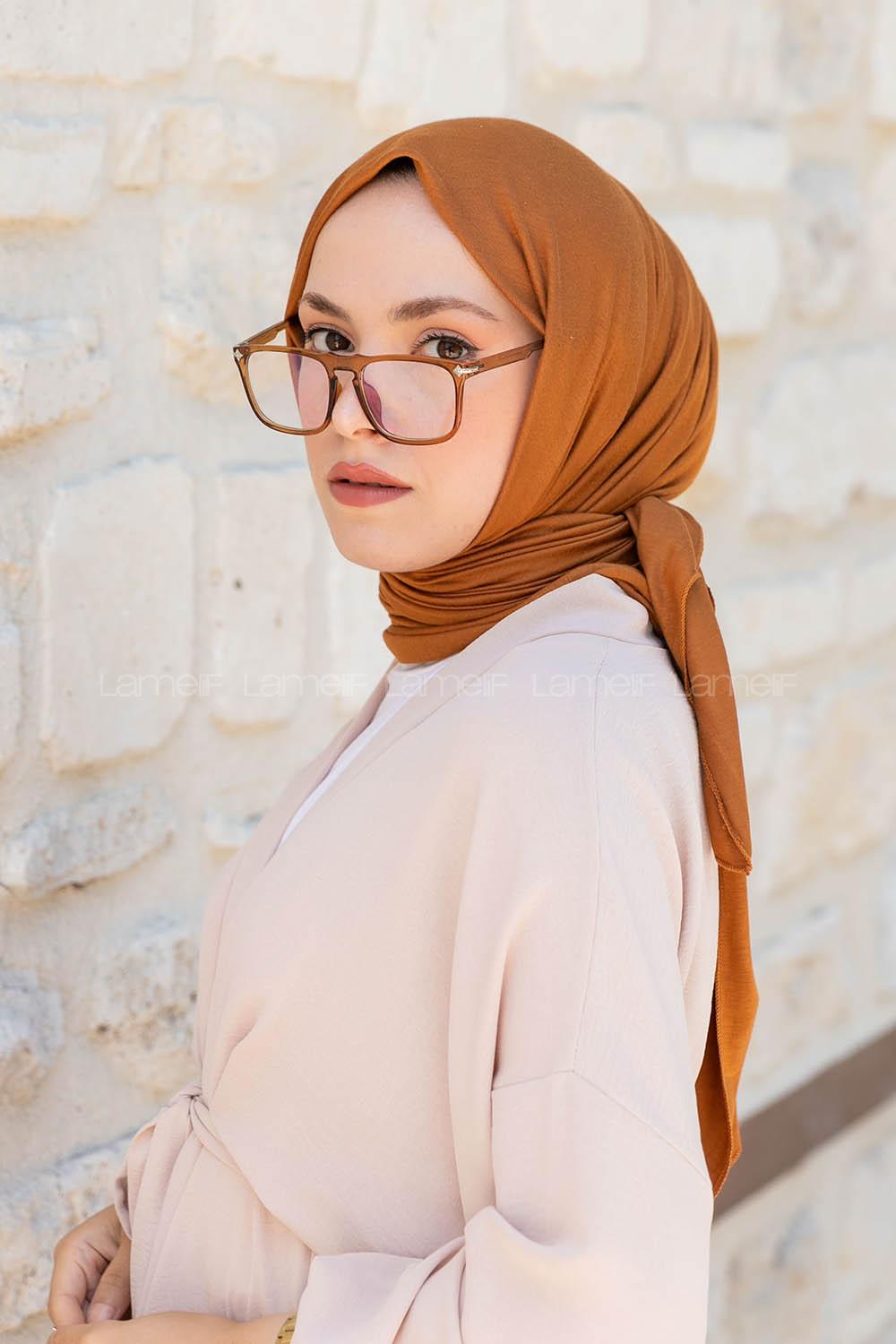 Camel Combed Fabric Straight Scarf