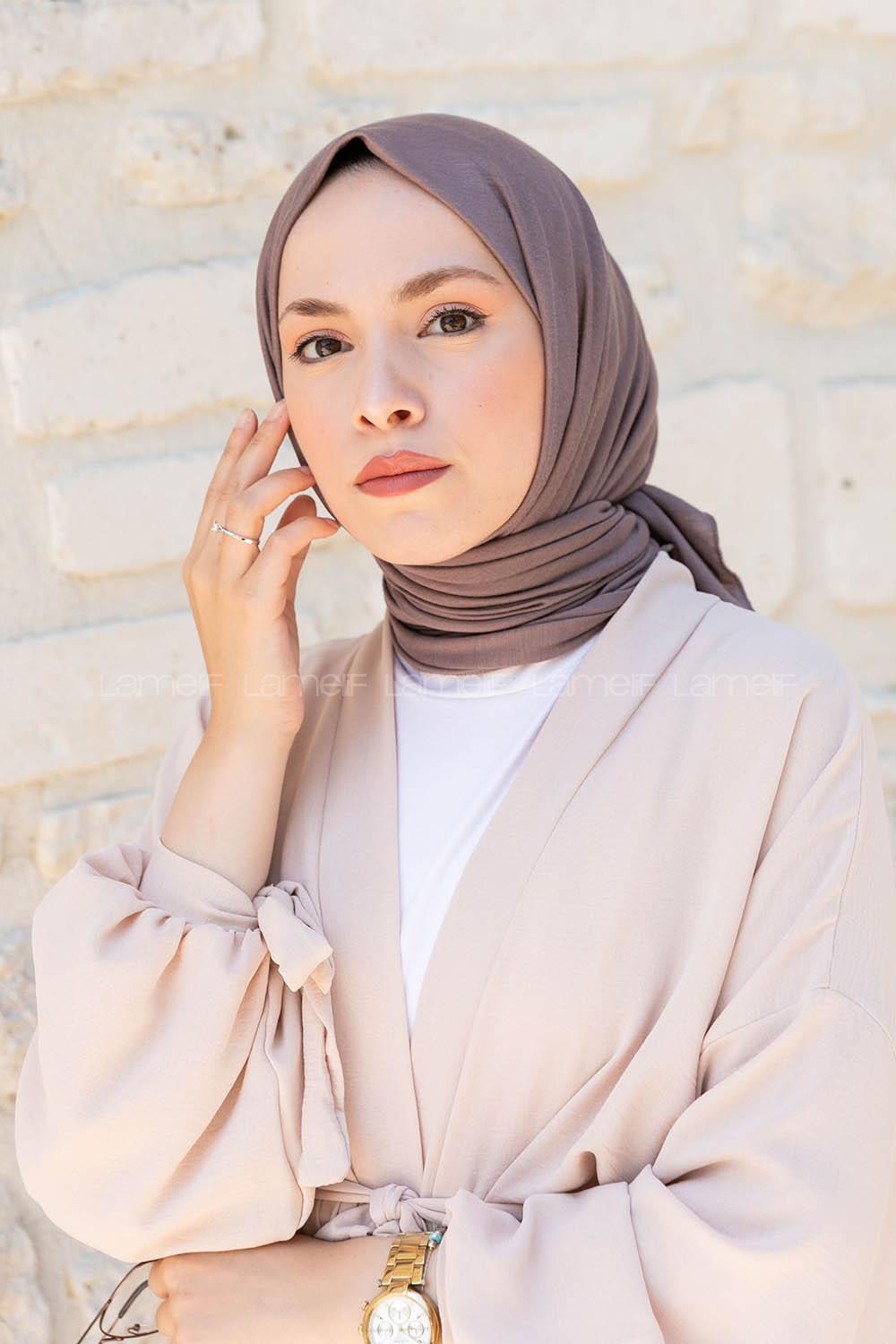 Soil Combed Fabric Straight Scarf