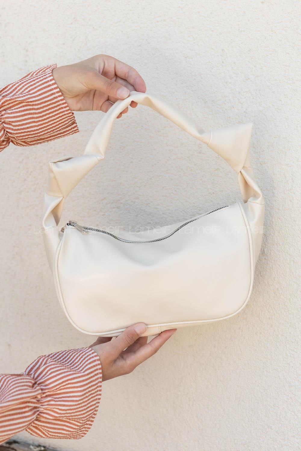 Cream Buckle Skin Hand Bag Bag