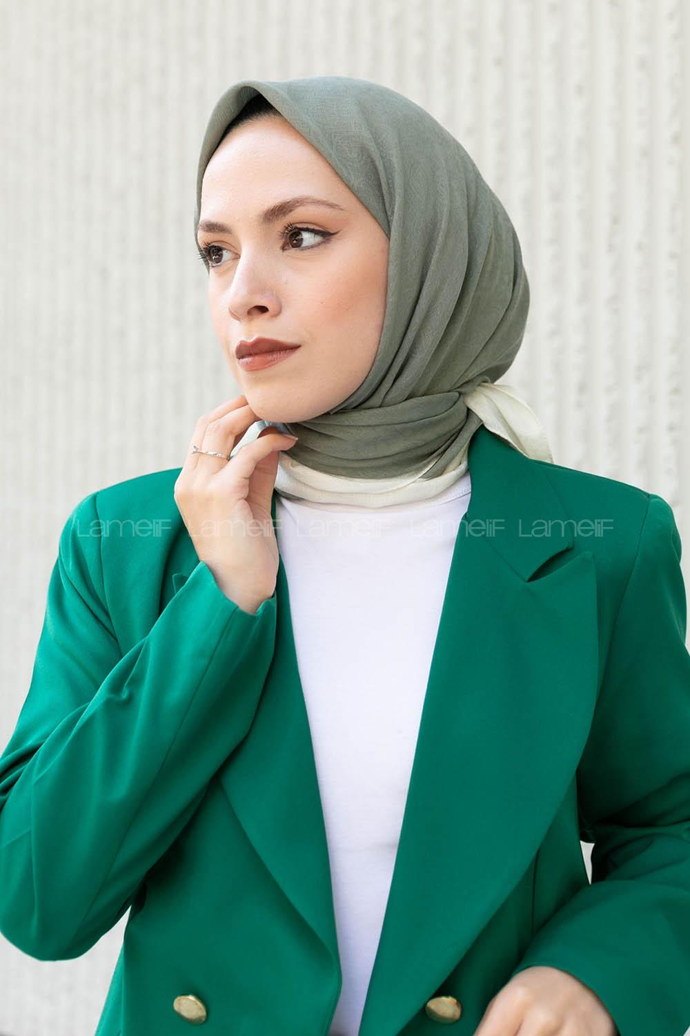 Lamelif Monoğram Eşarp Çağla yeşili-Ekru