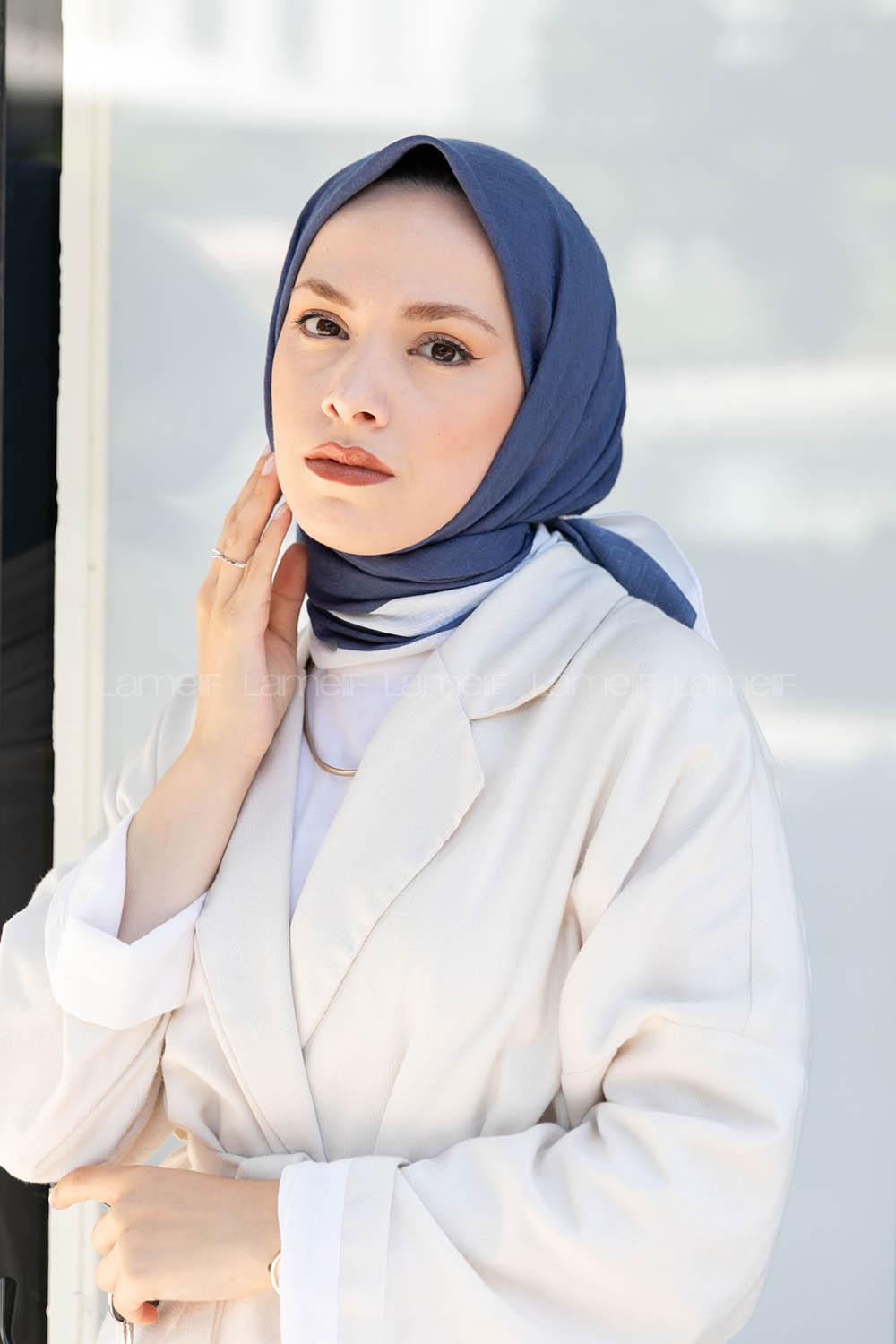 Lamelif Monoğram Eşarp İndigo-Ekru