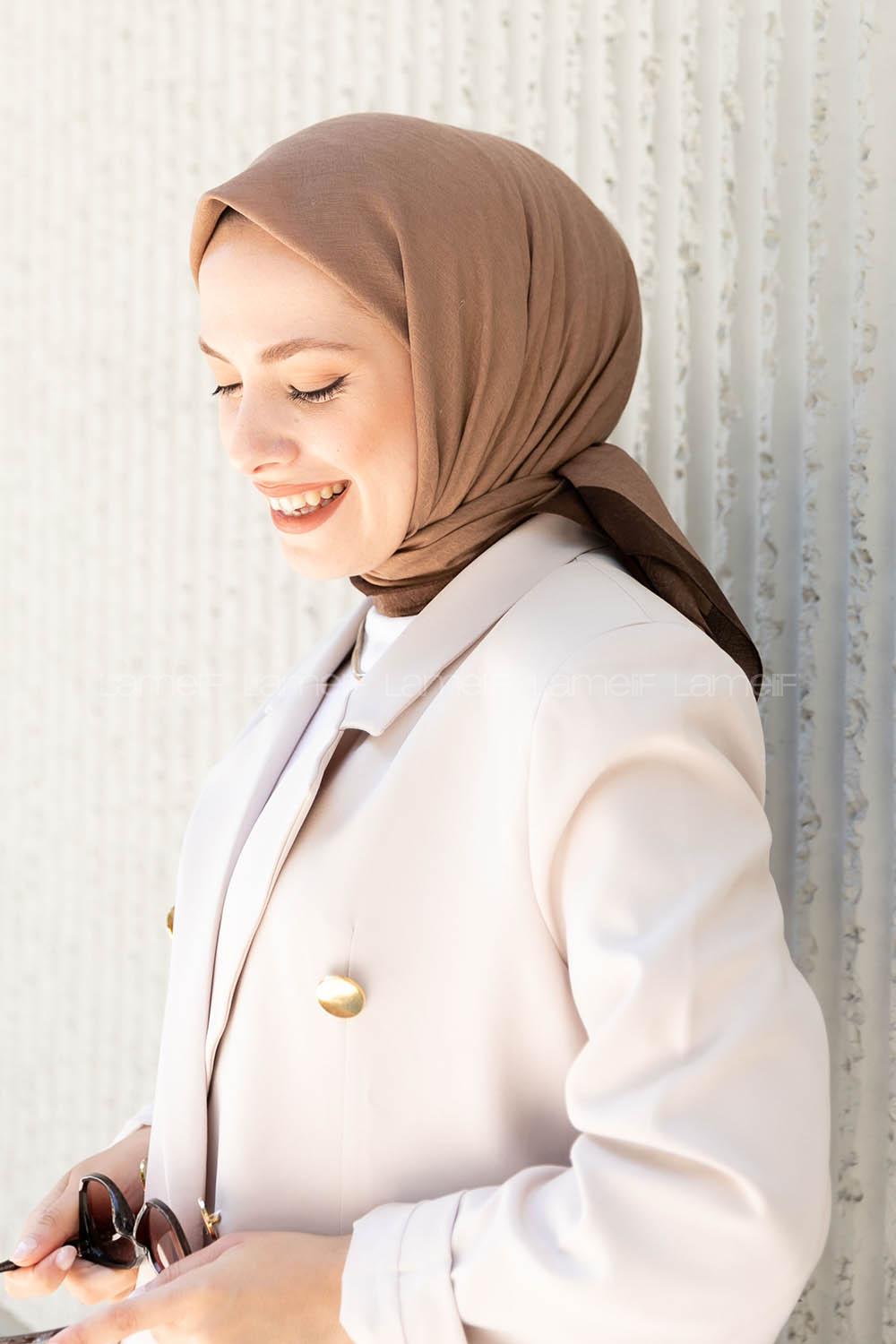 Lamelif Monoğram Eşarp Sütlü Kahve-Kahverengi