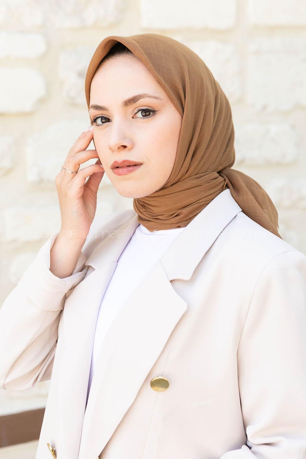 Lamelif Düz Flamlı Eşarp Koyu Bej