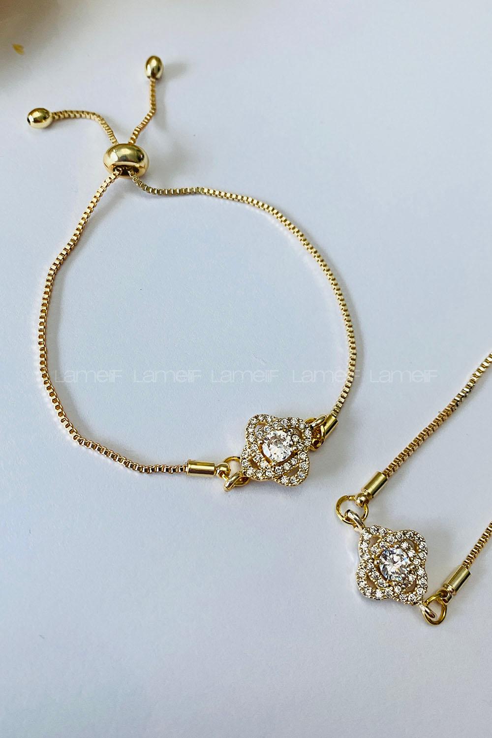 Gold Belted Gold Straight Wristband