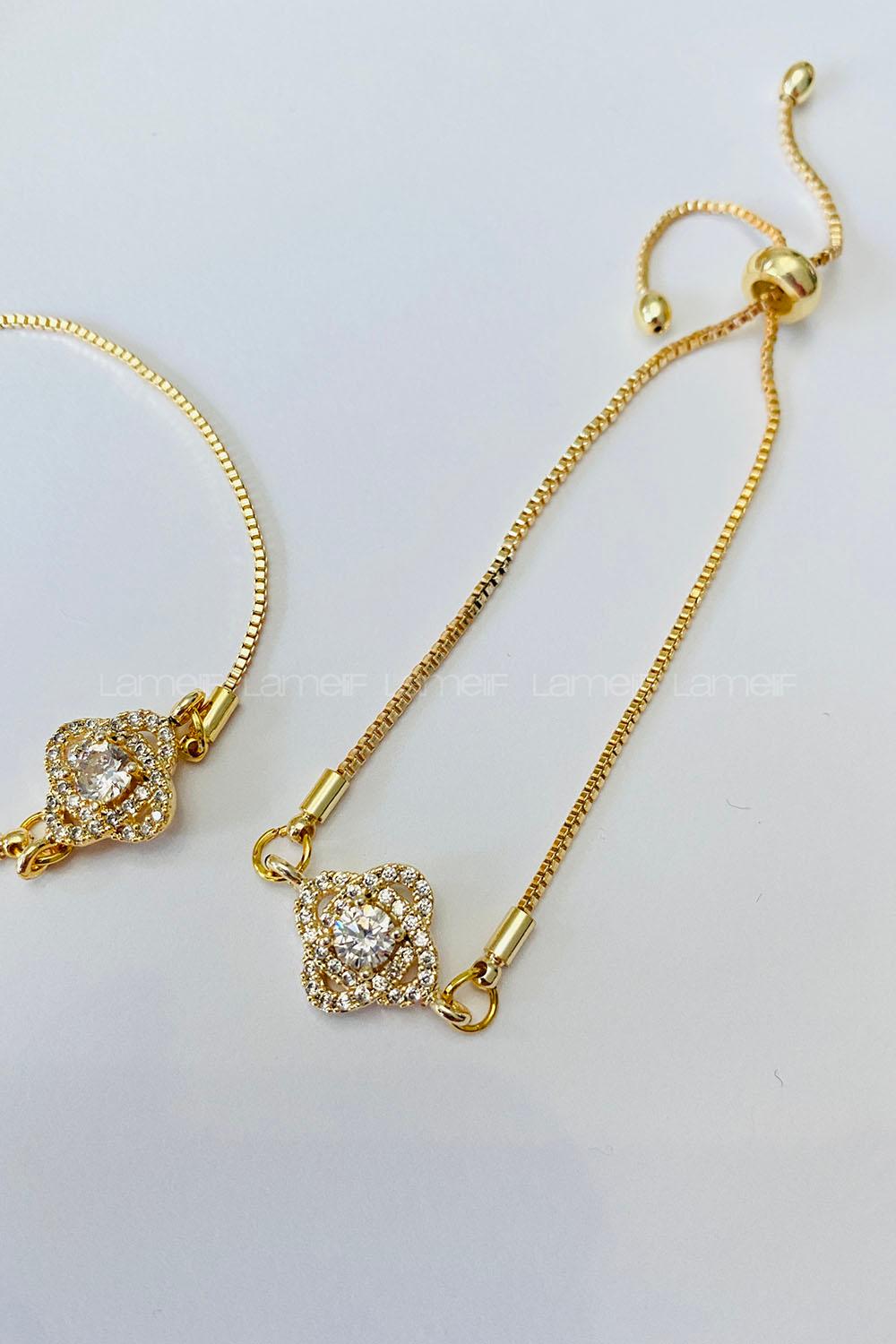 Gold Belted Gold Straight Wristband