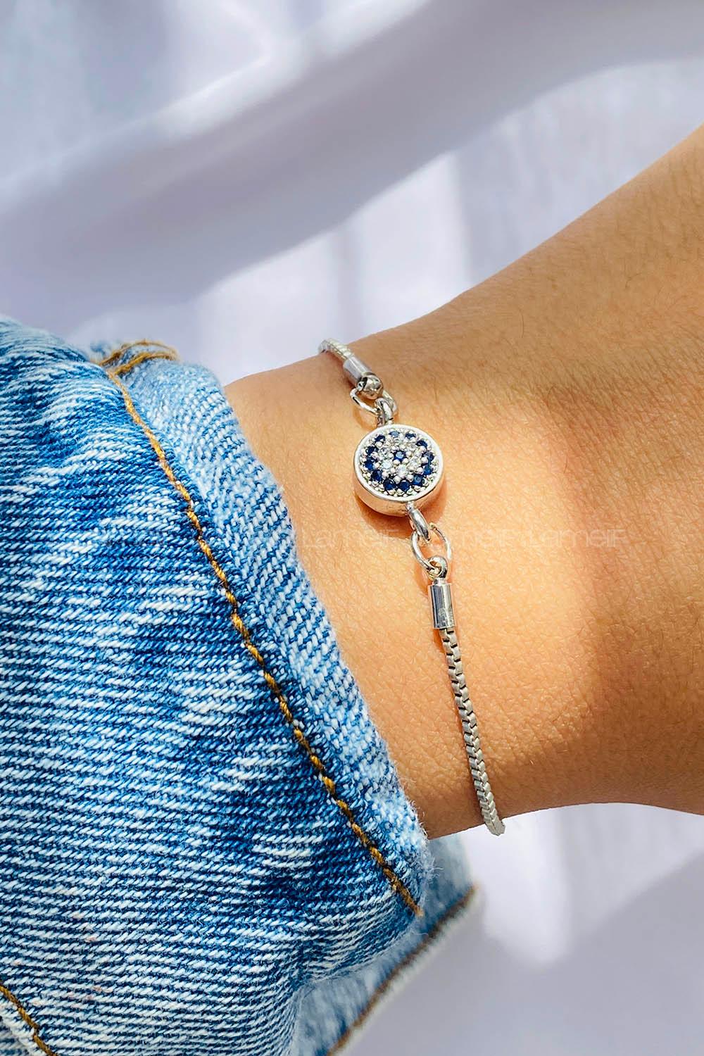 Silver Without Accessories Gold Straight Wristband