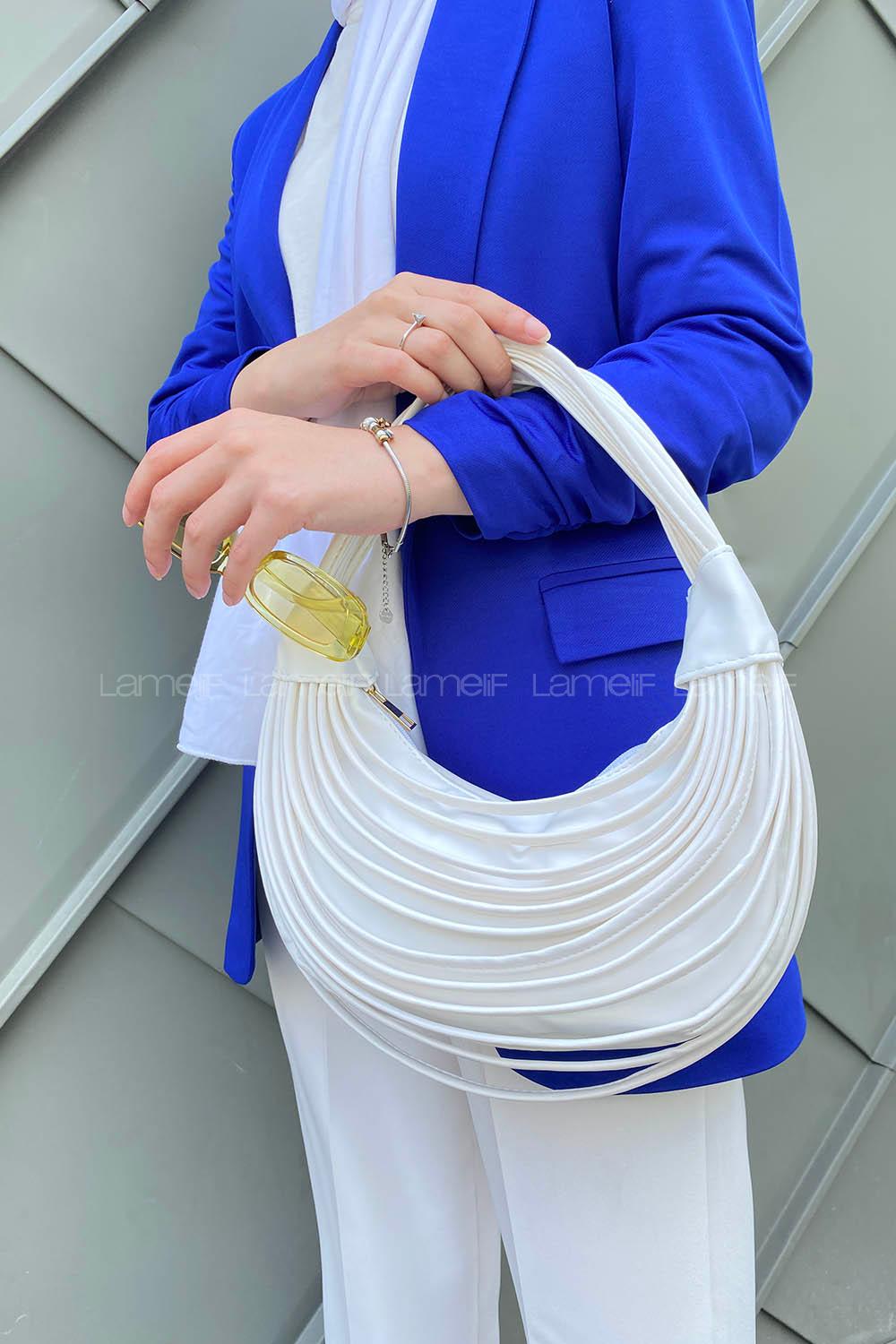 White Buckle Skin Hand Bag Bag