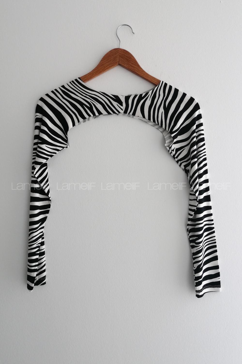 Black White Oversleeve