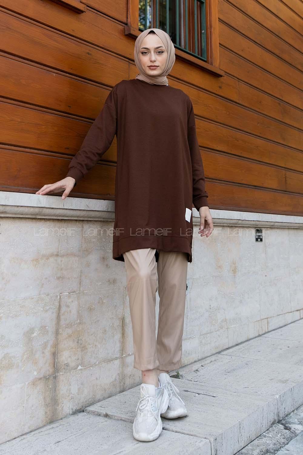 Lamelif Bisiklet Yaka Arma Detaylı Tunik Kahverengi