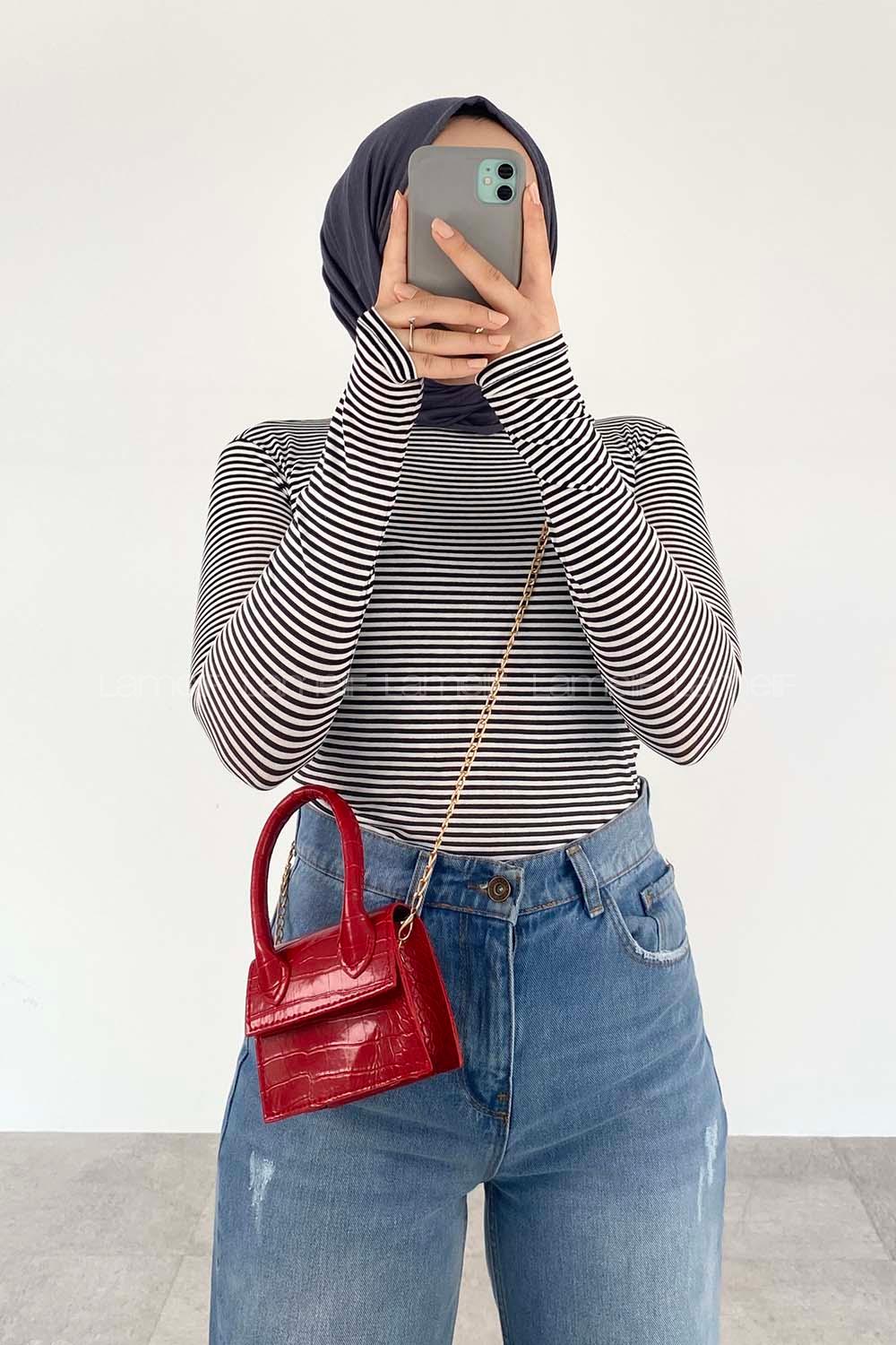 Lamelif Yarım Balıkçı Yaka İnce Çizgili Body