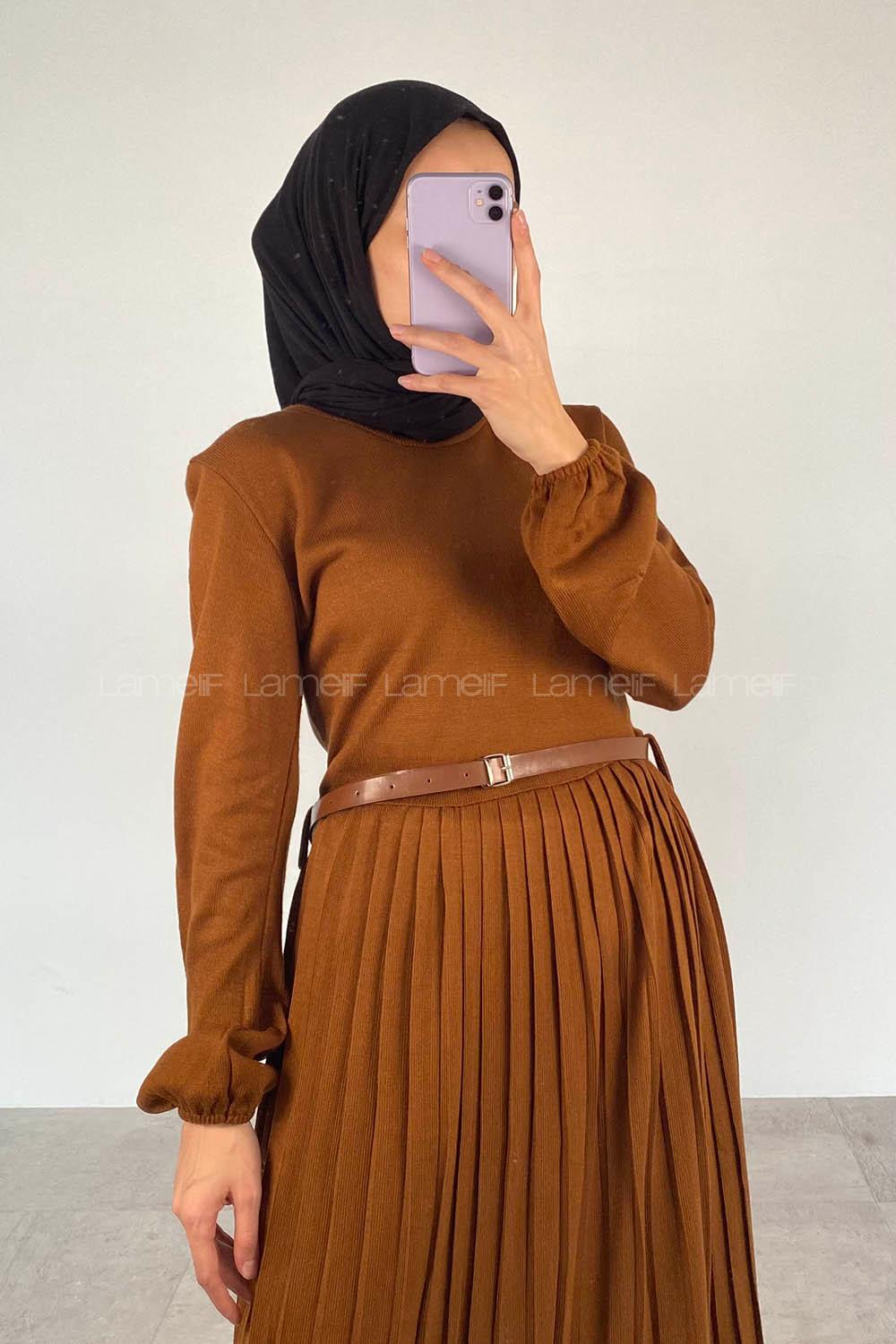 Modalamelif Eteği Piliseli Beli Kemer Detaylı Triko Elbise Kahverengi