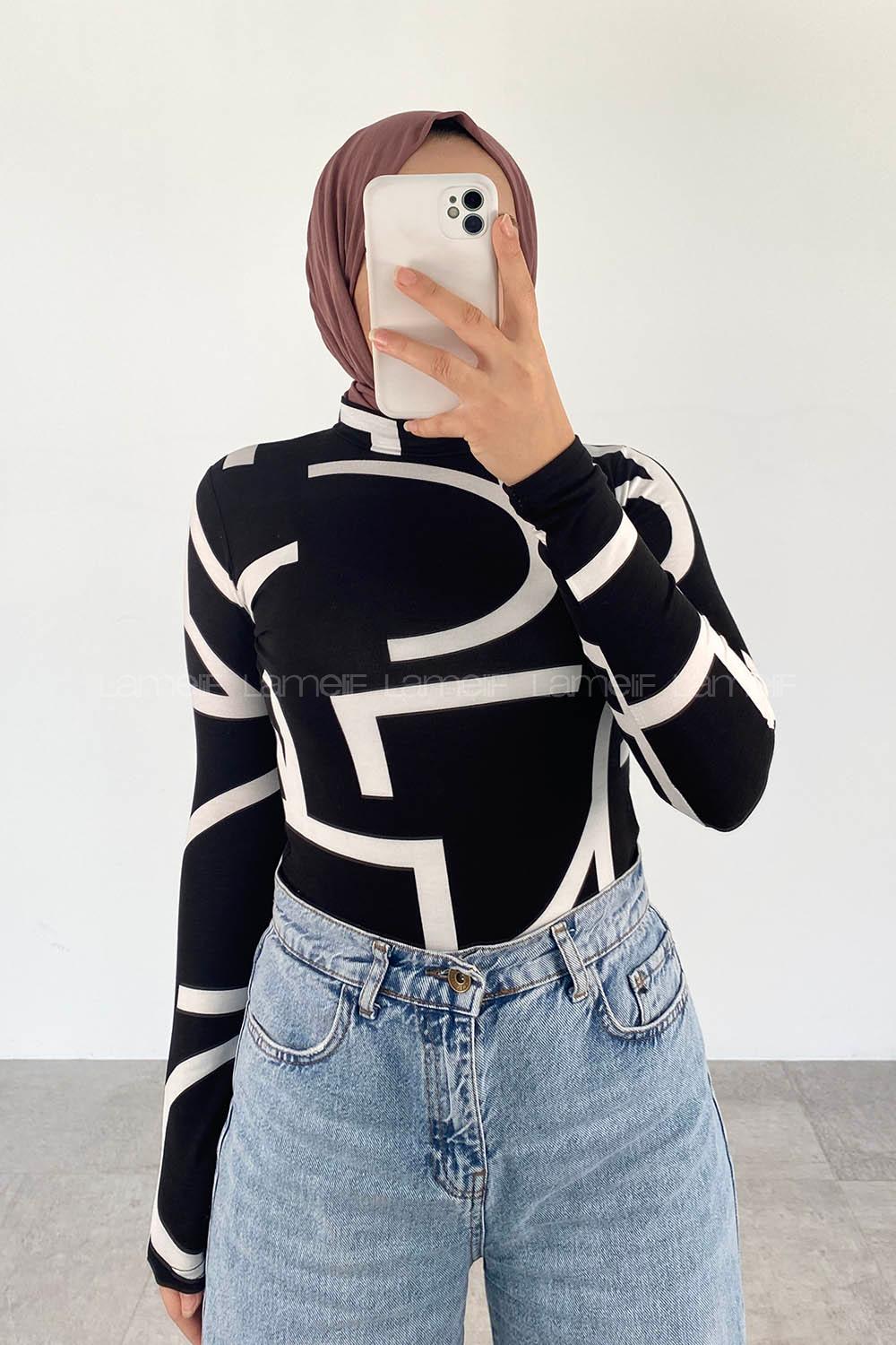 Lamelif Balıkçı Yaka Kalın Yazı Baskılı Body Siyah