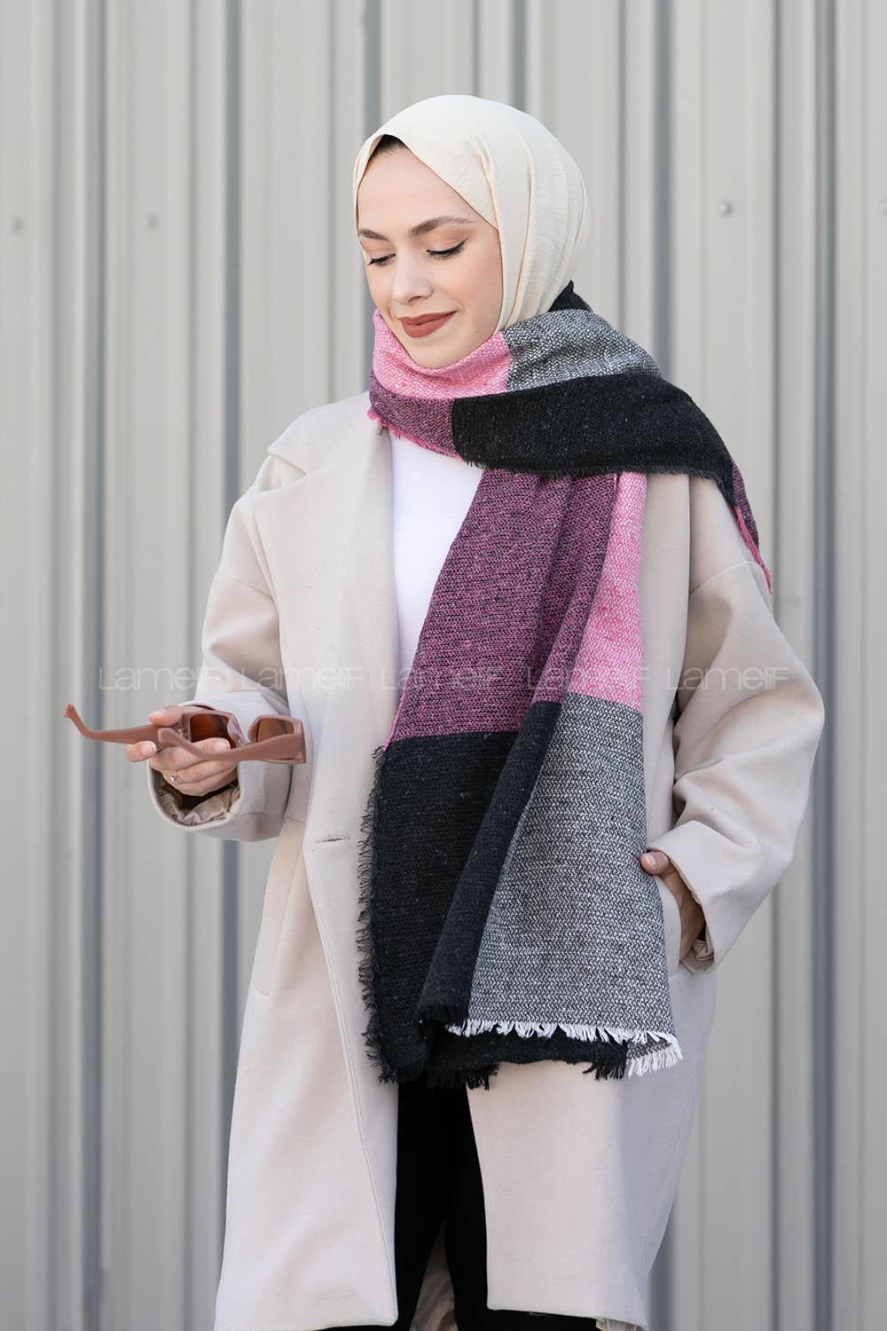 Lamelif Ekose Desen Omuz Şal Siyah-Fuşya