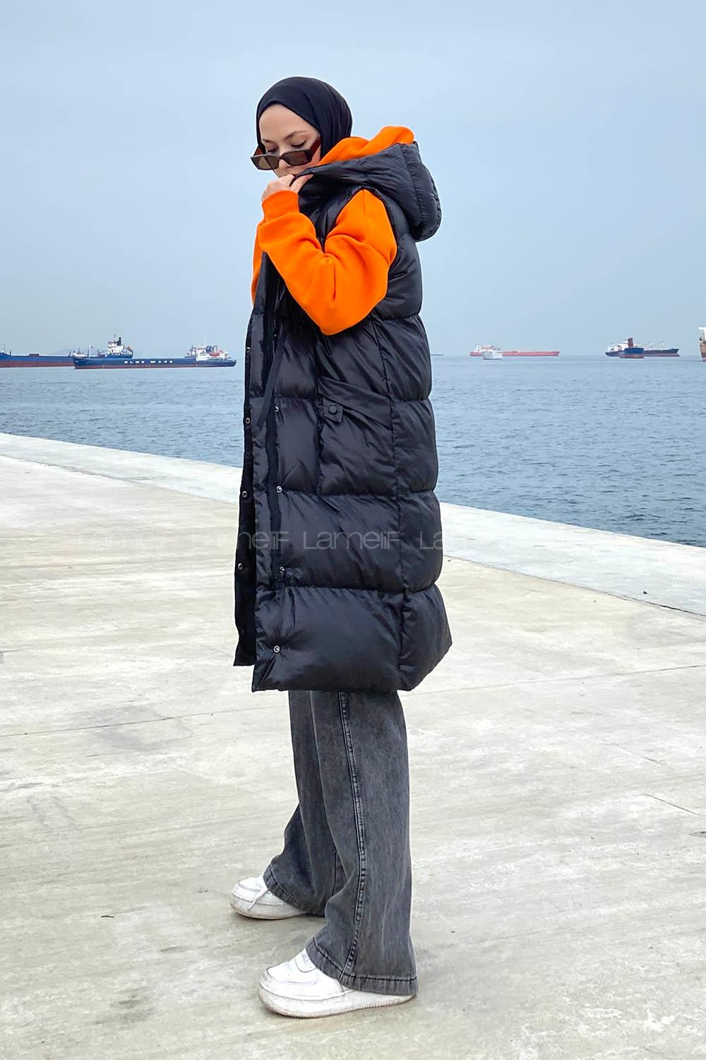 Black Hood Neck Zero Arm Without Accessories Cotton Unprinted Vest