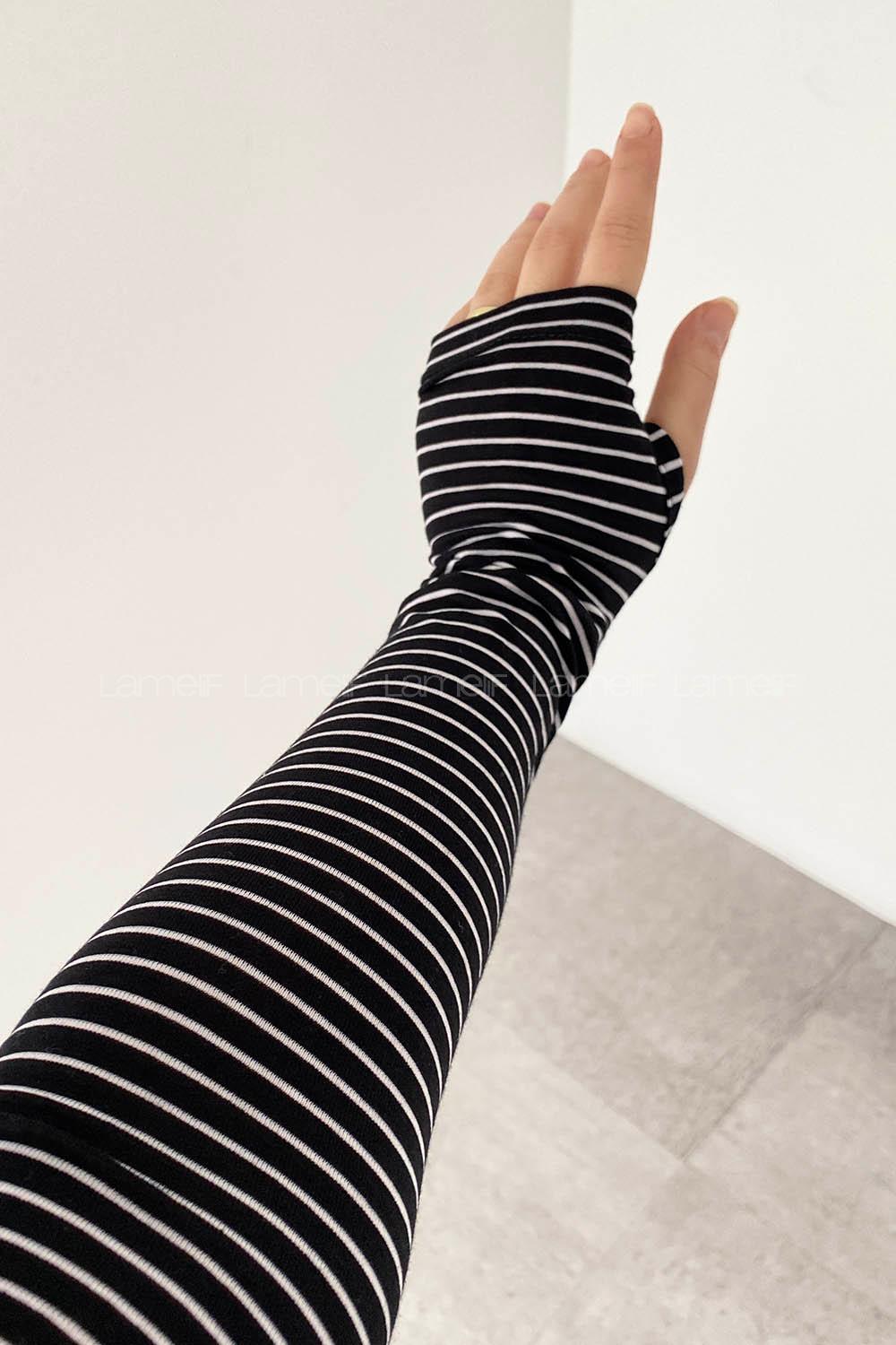 Lamelif Eldiven Detaylı Body Siyah Beyaz