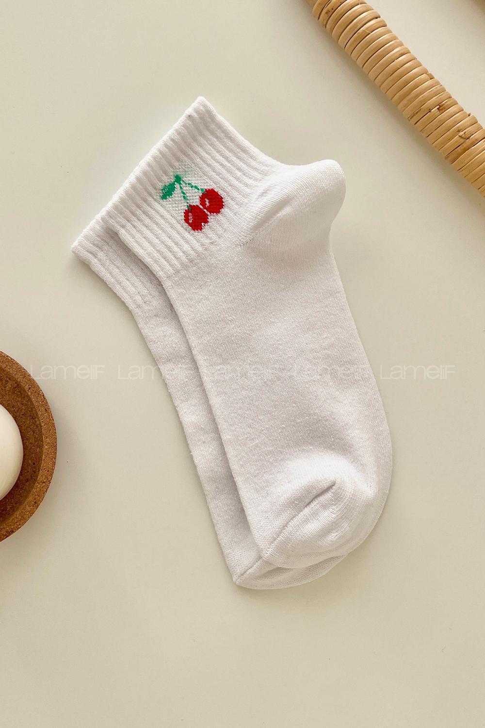 Lamelif Kiraz Desenli Beyaz Çorap
