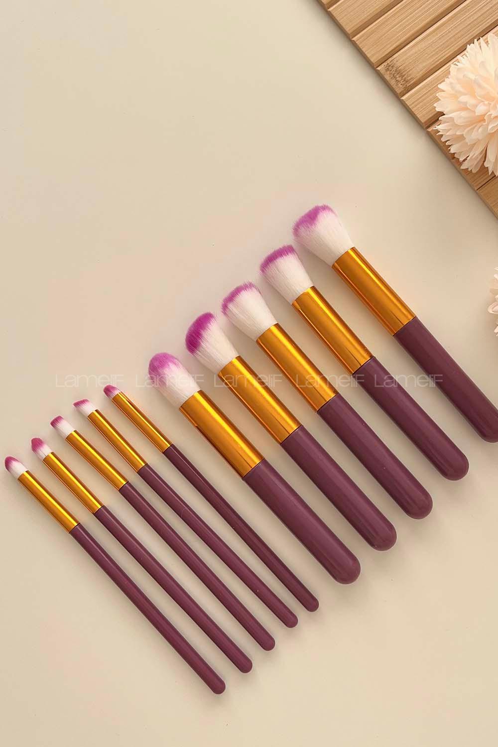 Purble Makeup Brush