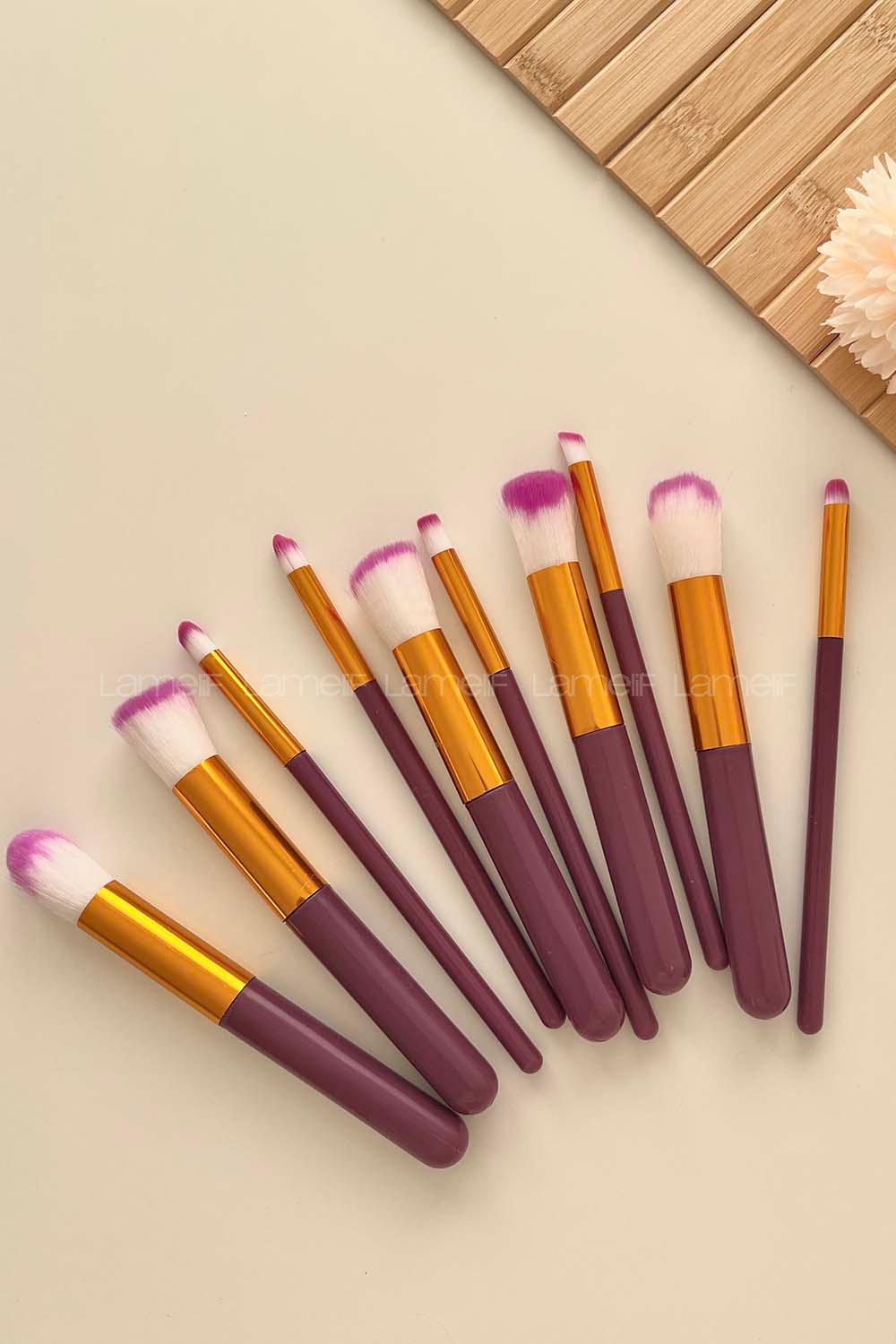 Purble Makeup Brush