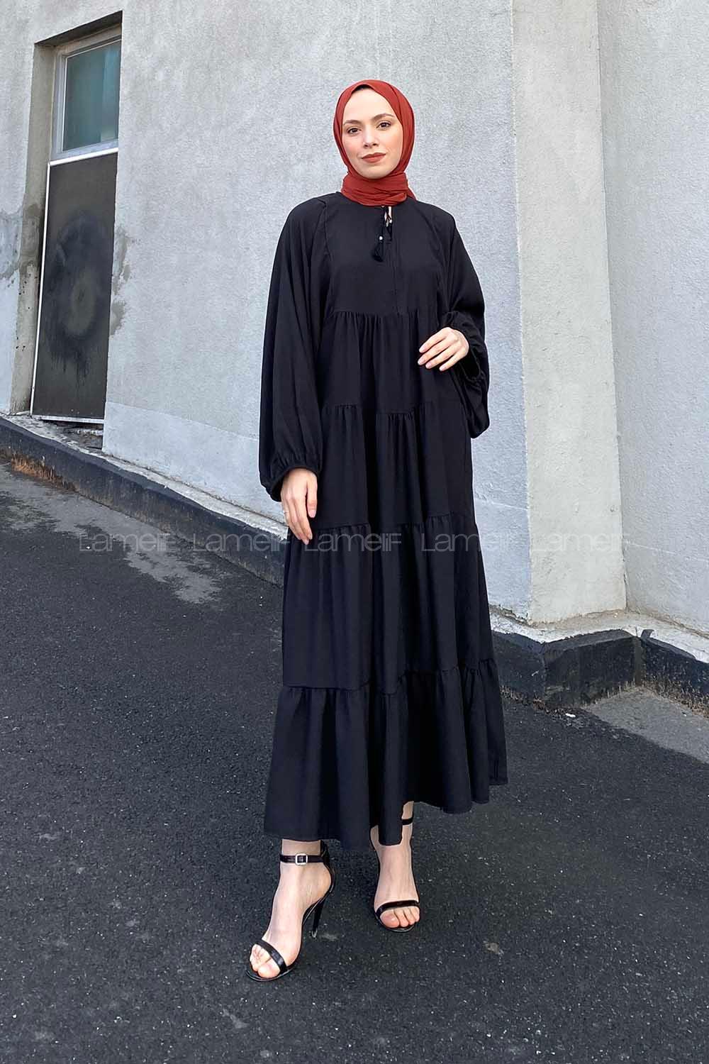 Lamelif Yaka Bağlamalı Katlı Elbise Siyah