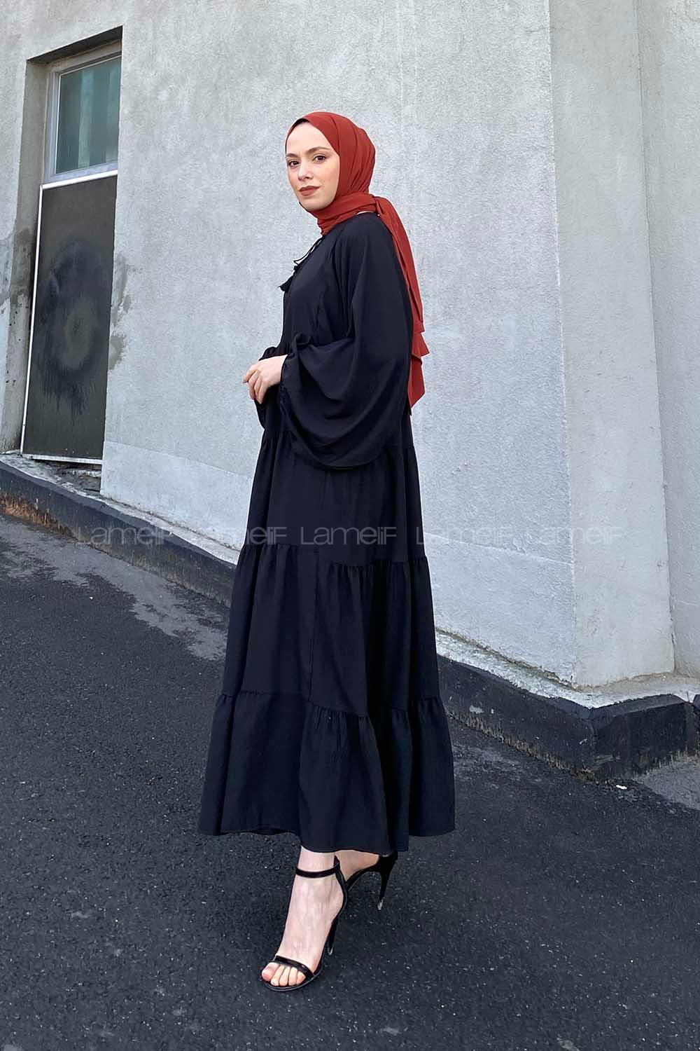 Lamelif Yaka Bağlamalı Katlı Elbise Siyah