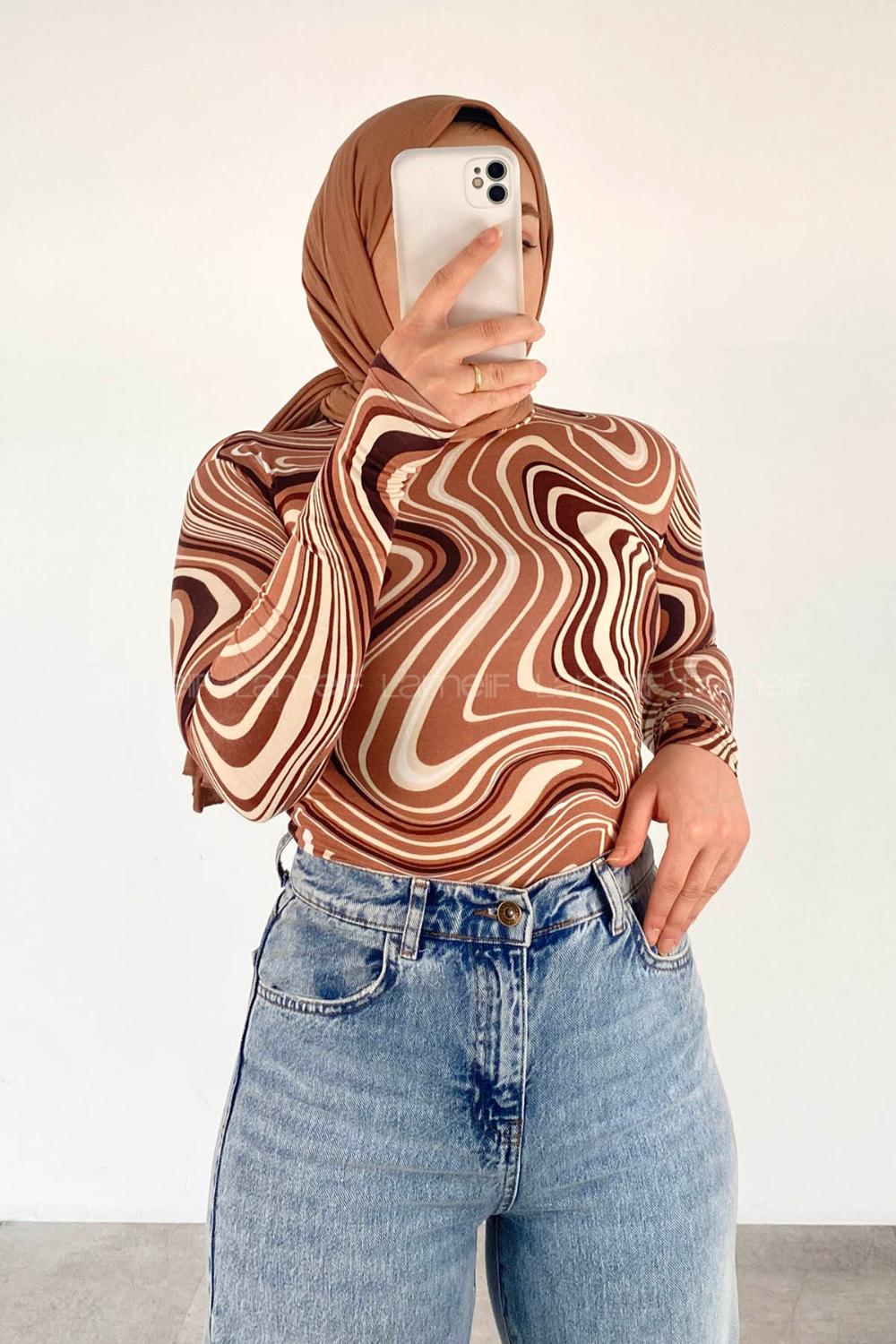 Lamelif Yarım Balıkçı Yaka Soyut Desen Body Kahve