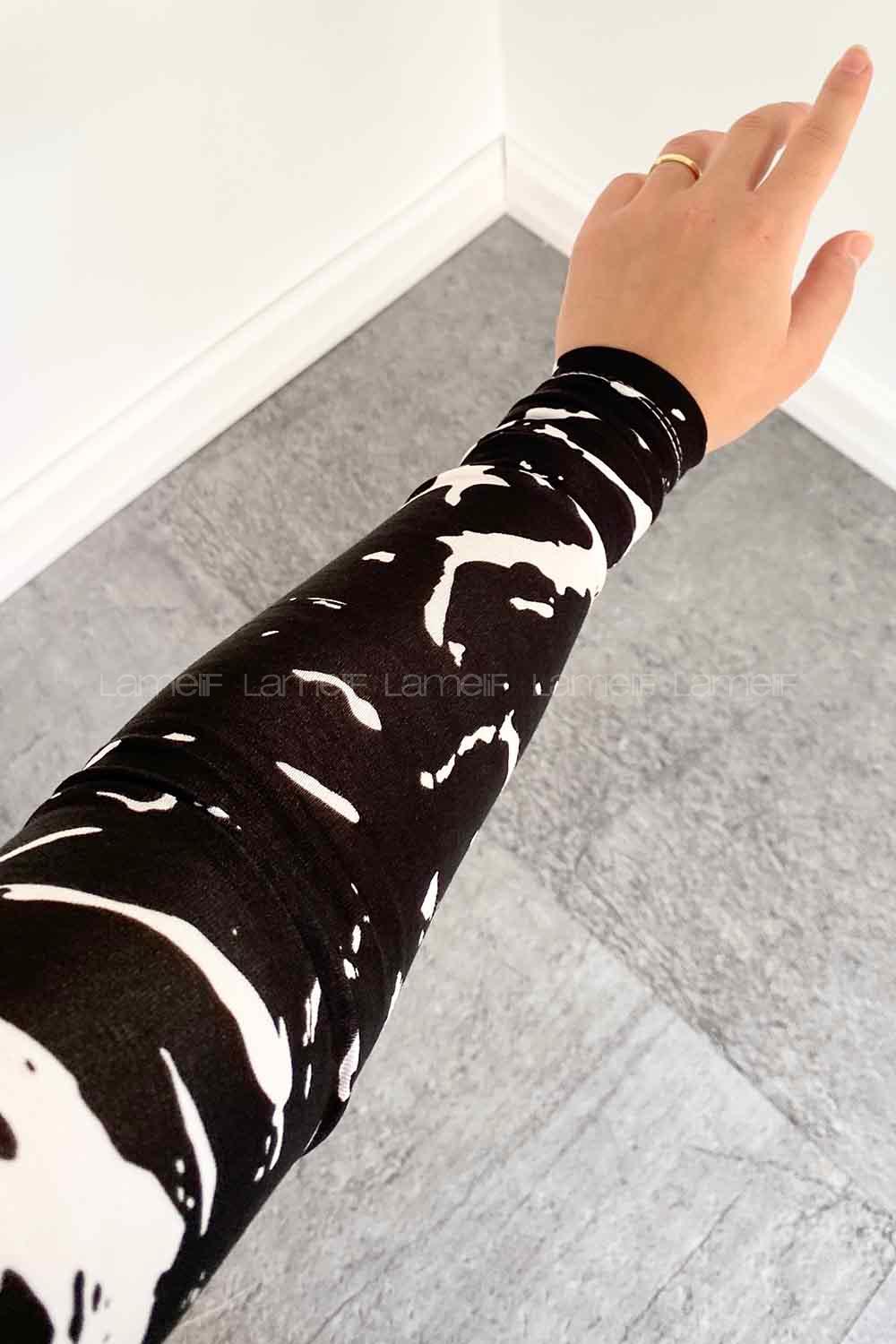 Lamelif Bisiklet Yaka Mermer Desenli Body Siyah