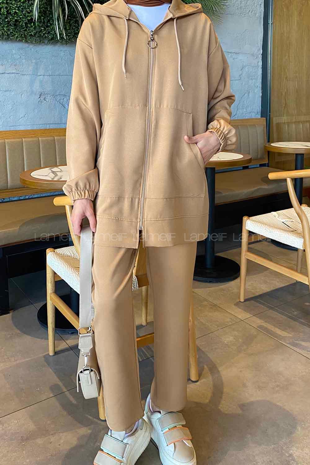 Brown With Milk Hood Neck Long Arm Without Accessories Cotton Regular Trousers Comfortable Suit