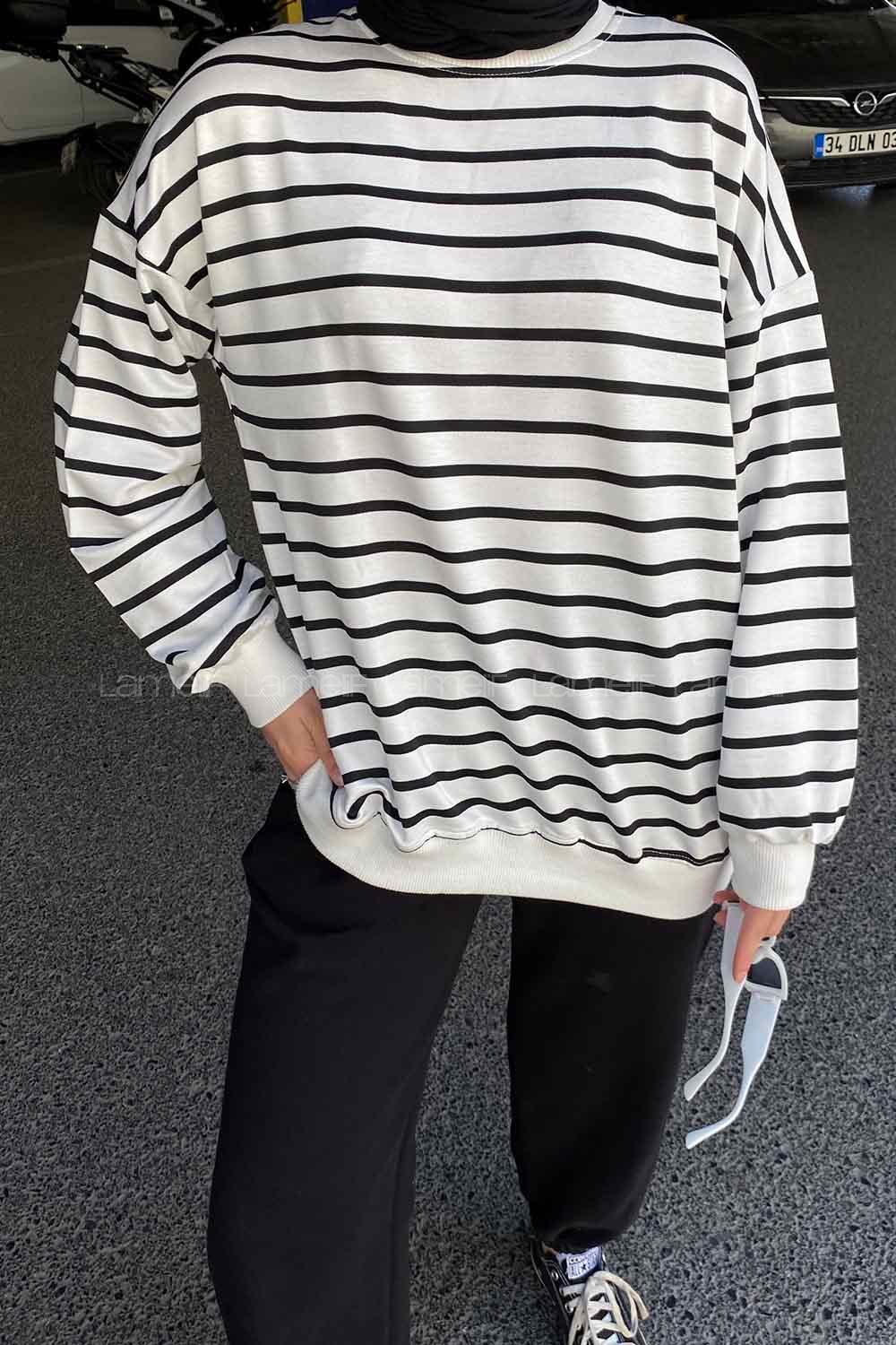 Black Crew Neck Combed Fabric Unprinted Tunic