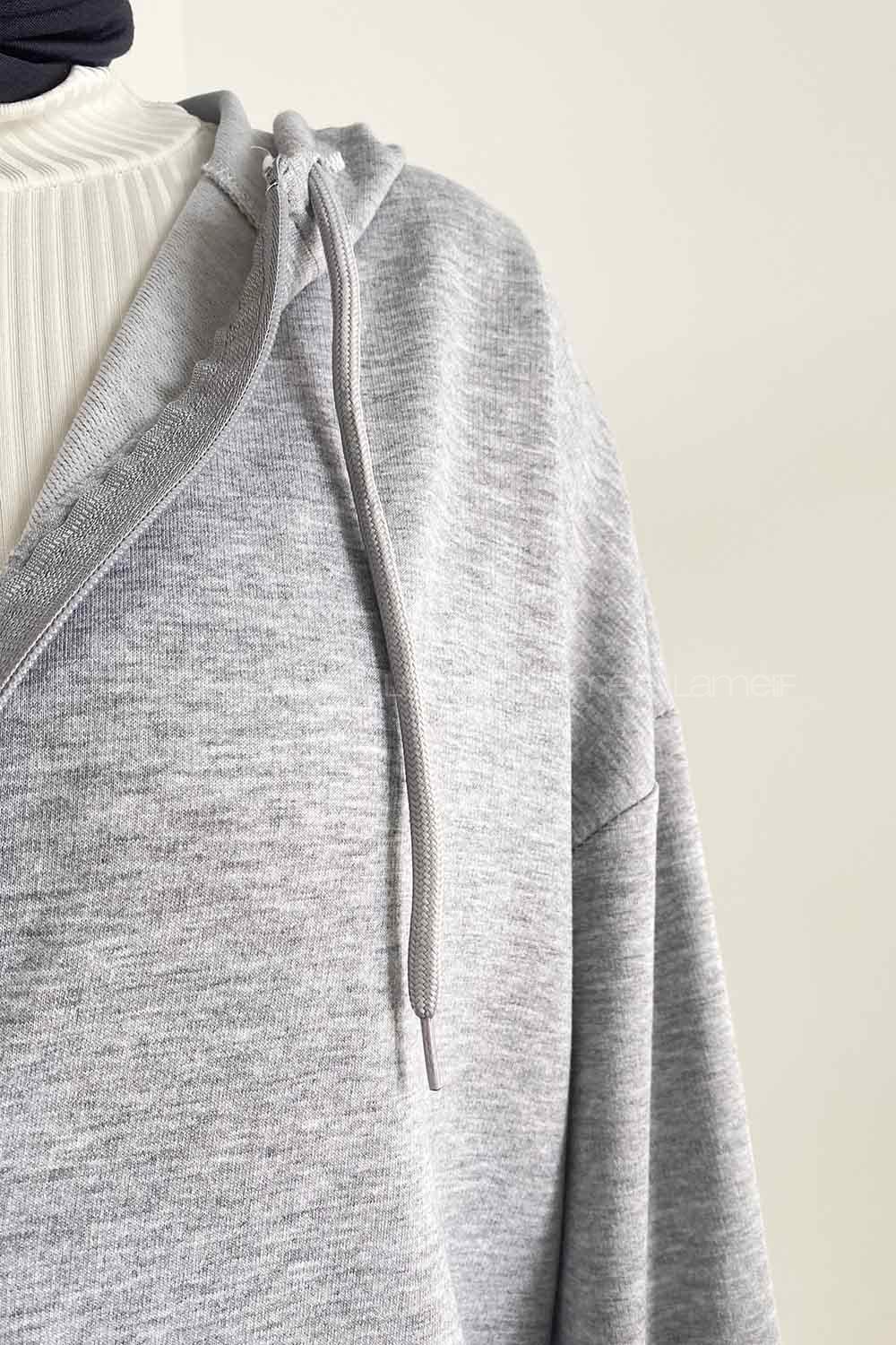Gray Hood Neck Combed Fabric Wool Cardigan
