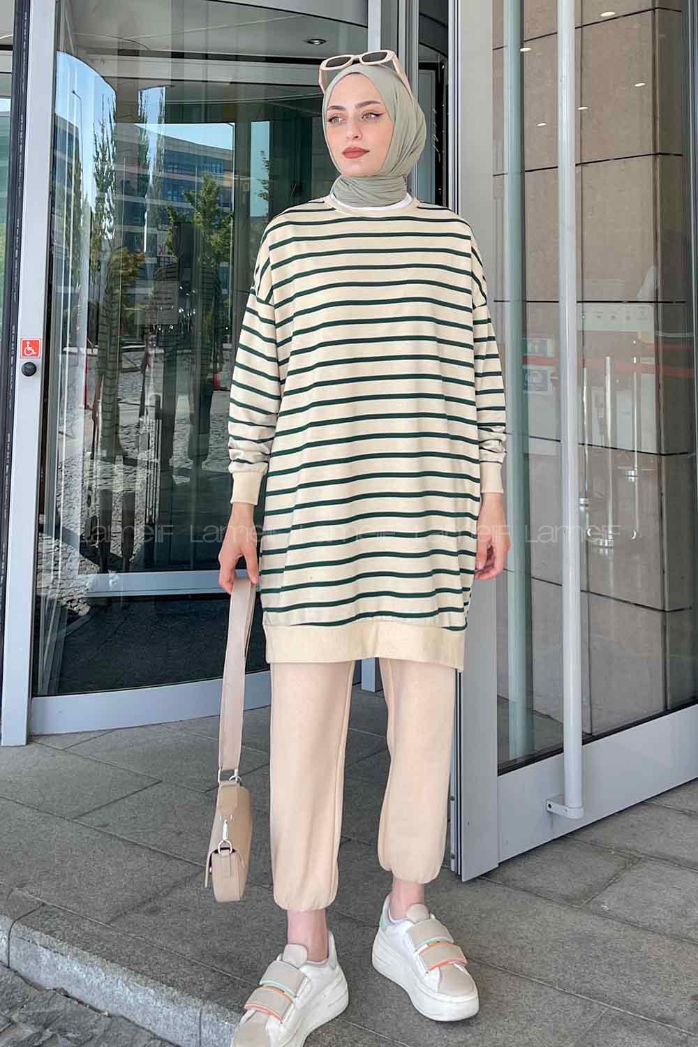 Dark Green Crew Neck Long Arm Printed Sweatshirt