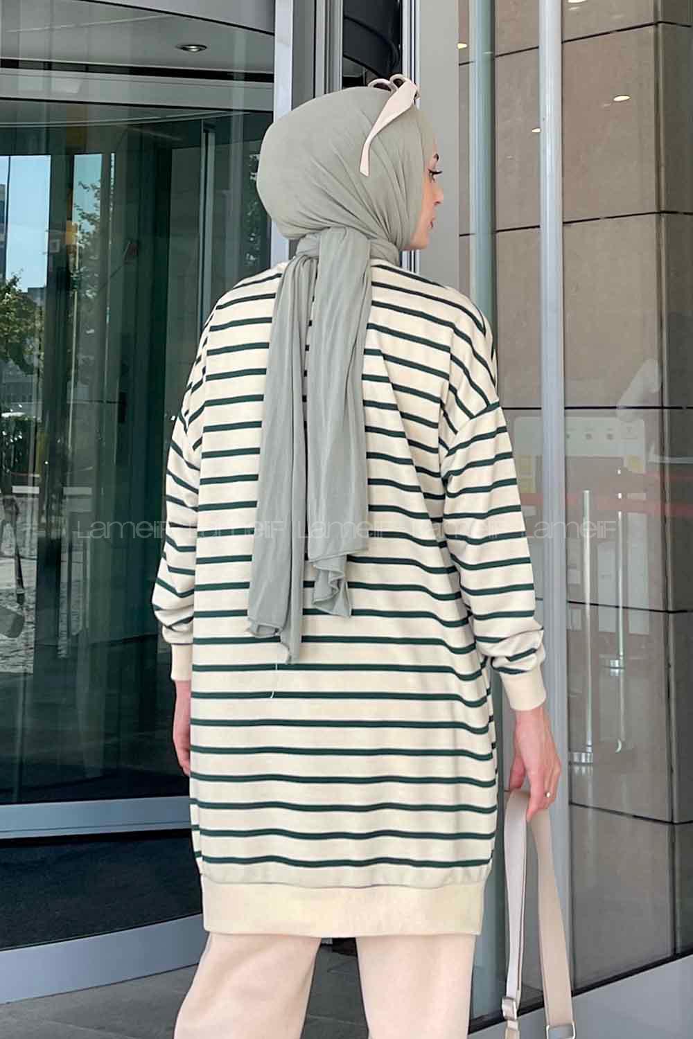 Dark Green Crew Neck Long Arm Printed Sweatshirt