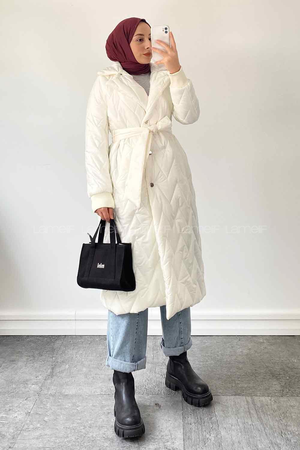 White Hood Neck Long Arm Coat