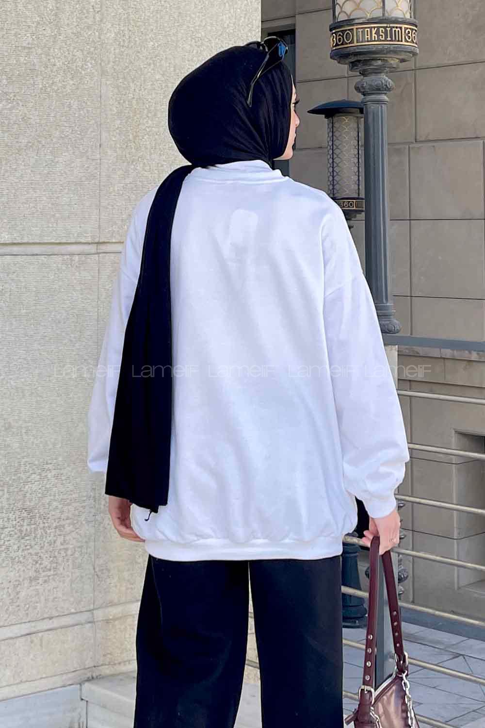White Medium Crew Neck Long Arm Printed Sweatshirt