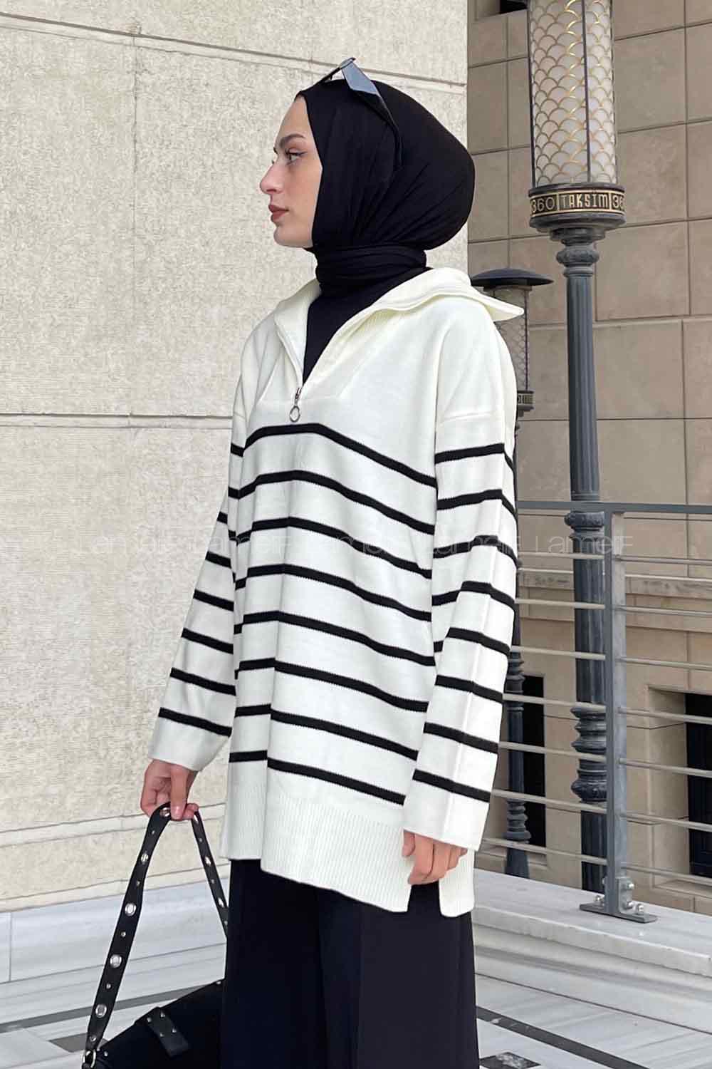 White Choker Neck Long Arm Jumper