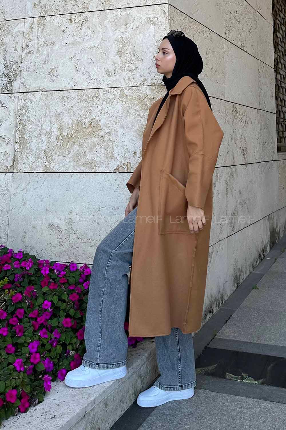 Brown With Milk Lower V Neck Long Arm Stamp Fabric Coat
