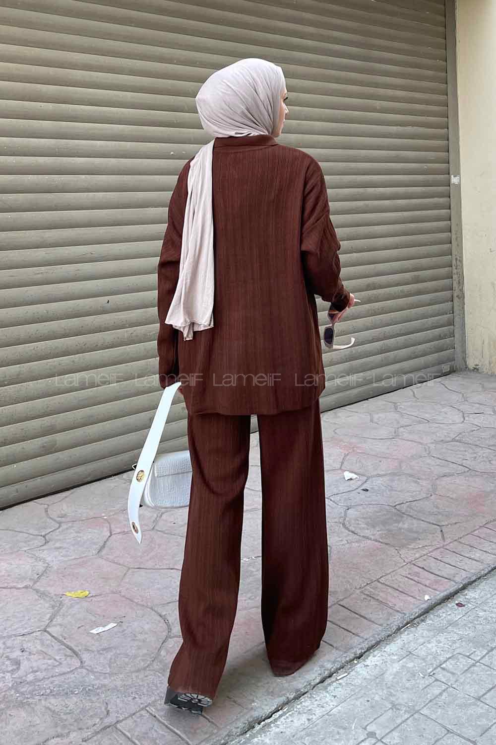 Bitter Brown Polo Neck Collar Long Arm Knitwear Comfortable Suit