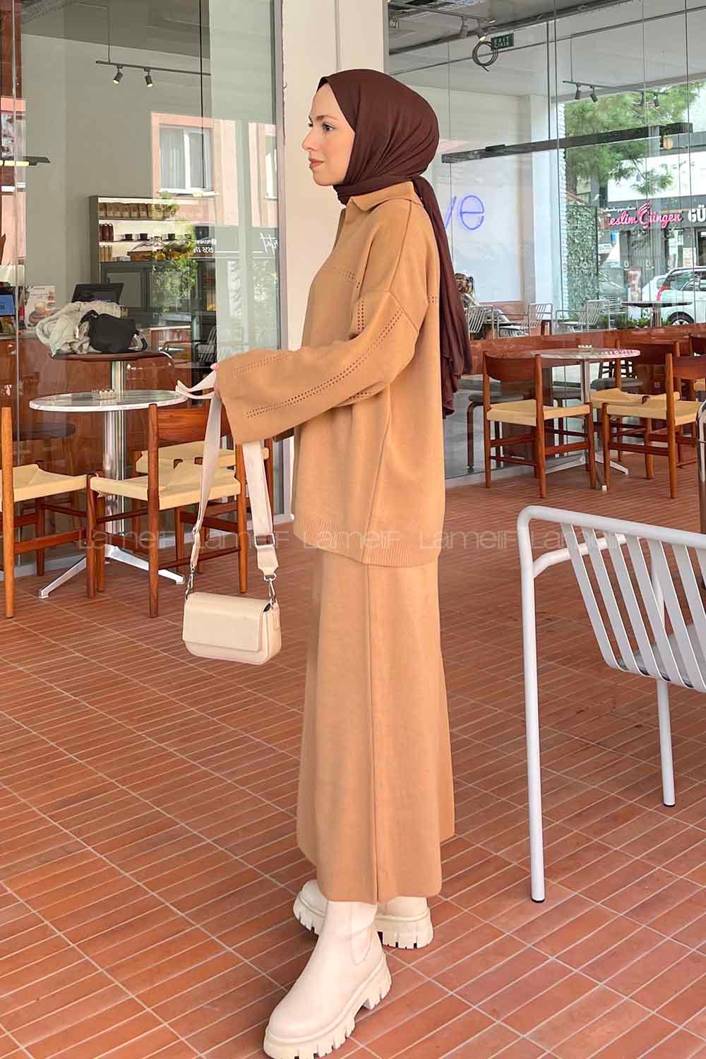 Brown With Milk Polo Neck Collar Long Arm Knitwear Straight Skirt Suit