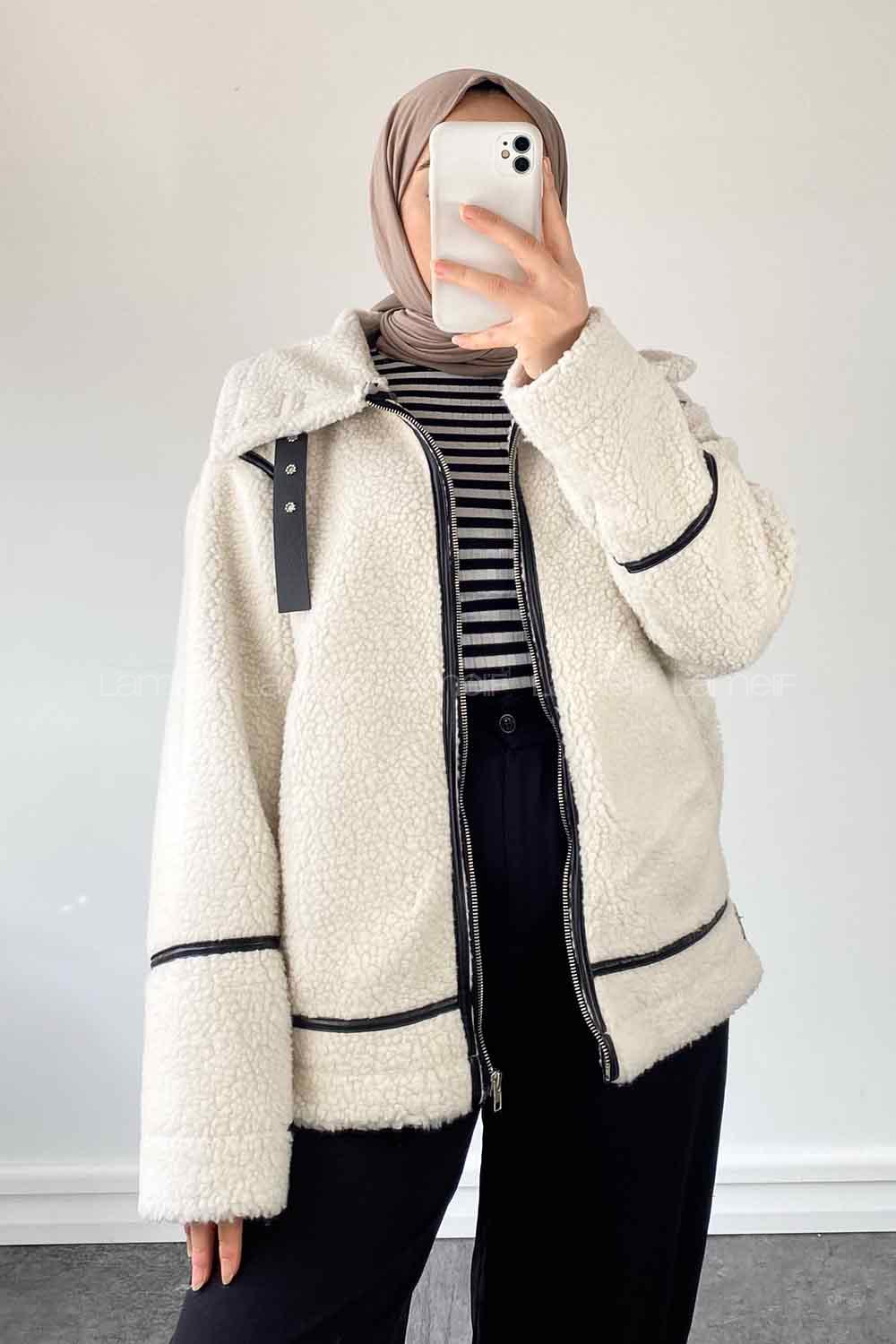 Ecru Medium V Neck Long Arm Coat