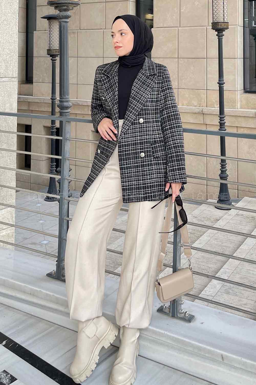 Black Medium V Neck Long Arm Cotton Jacket